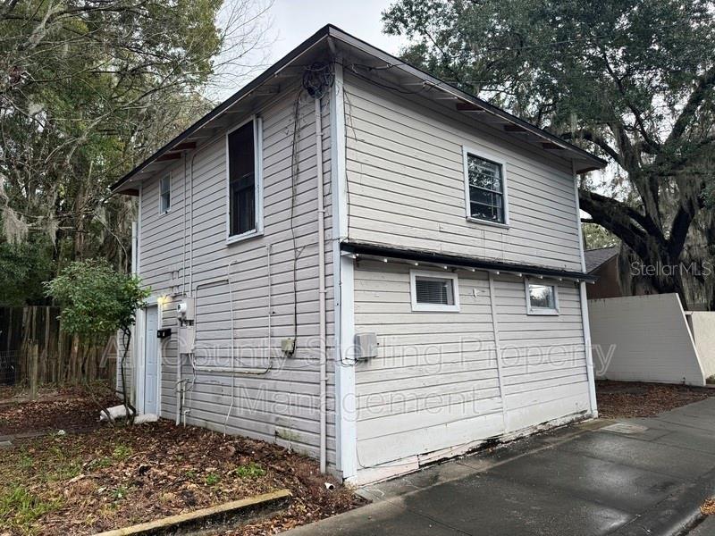 237 Sw 2nd Pl #4 Property Photo