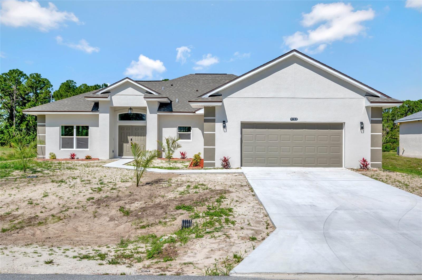 2742 Fling Ave Property Photo