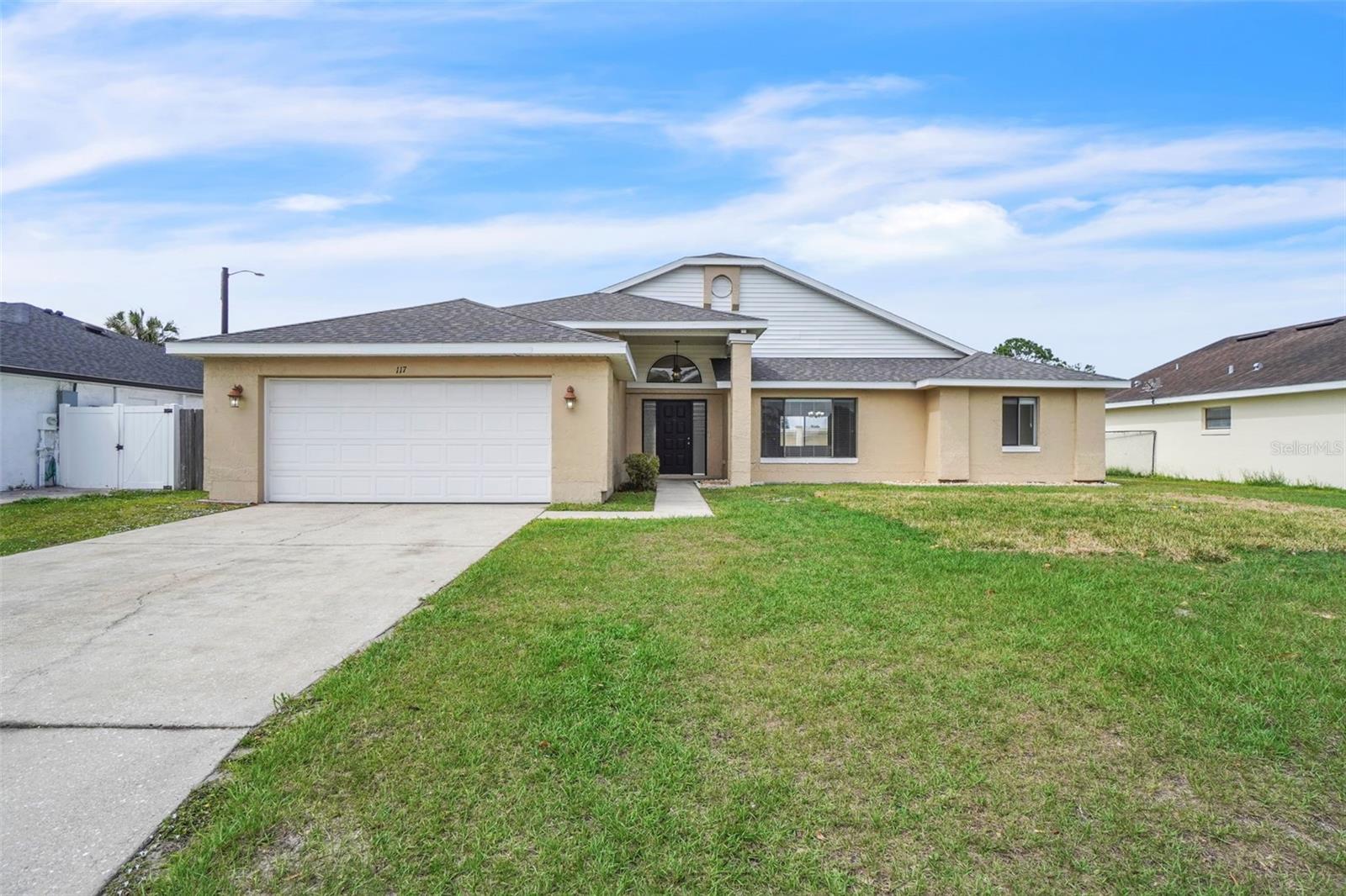 117 Honeywood Dr Property Photo