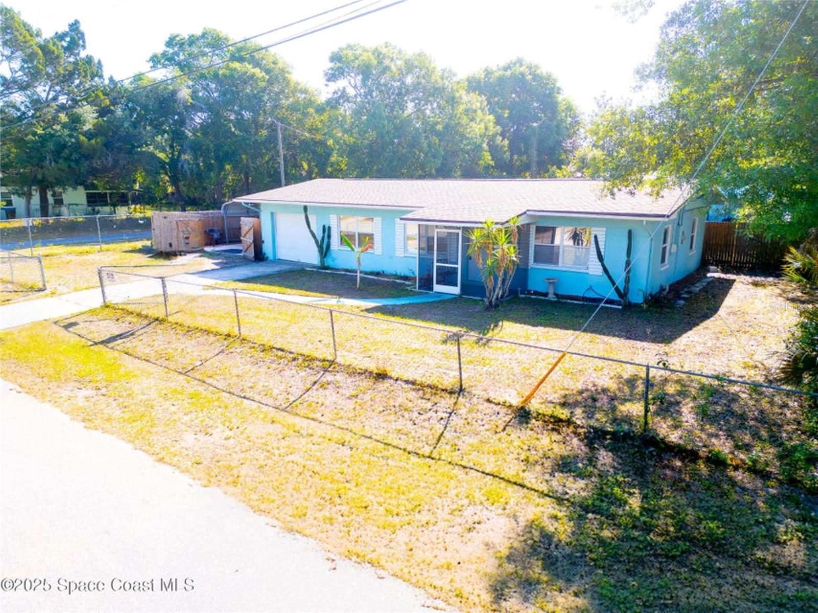 435 Lincoln Ave Property Photo