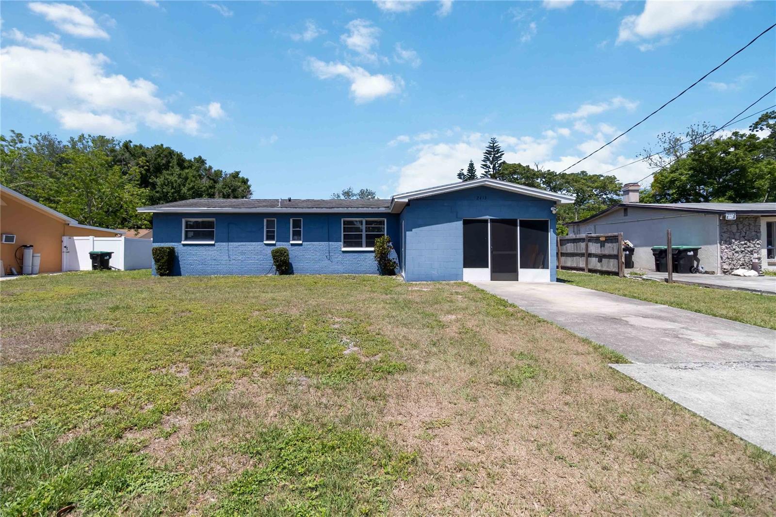 2413 Pineway Dr Property Photo 1