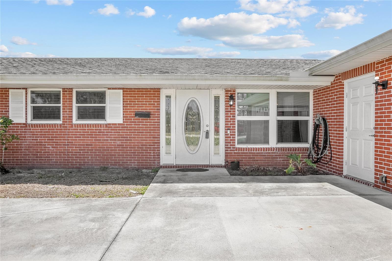 151 Sea Isle Cir Property Photo 3