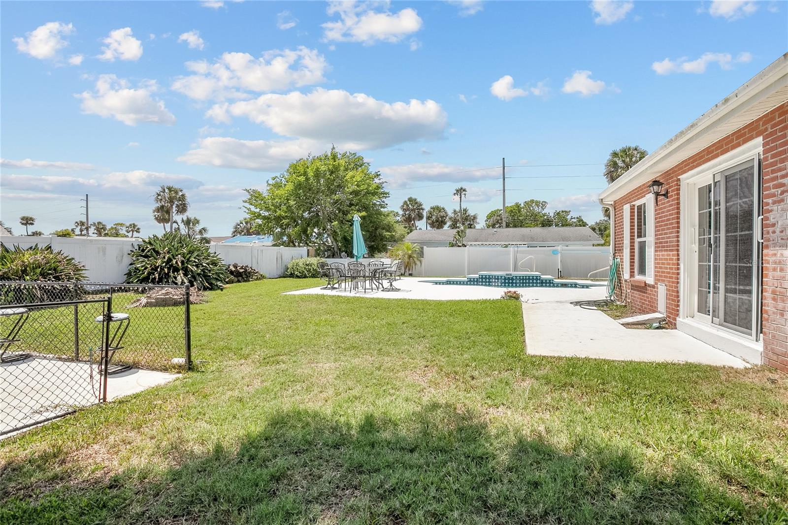 151 Sea Isle Cir Property Photo 38