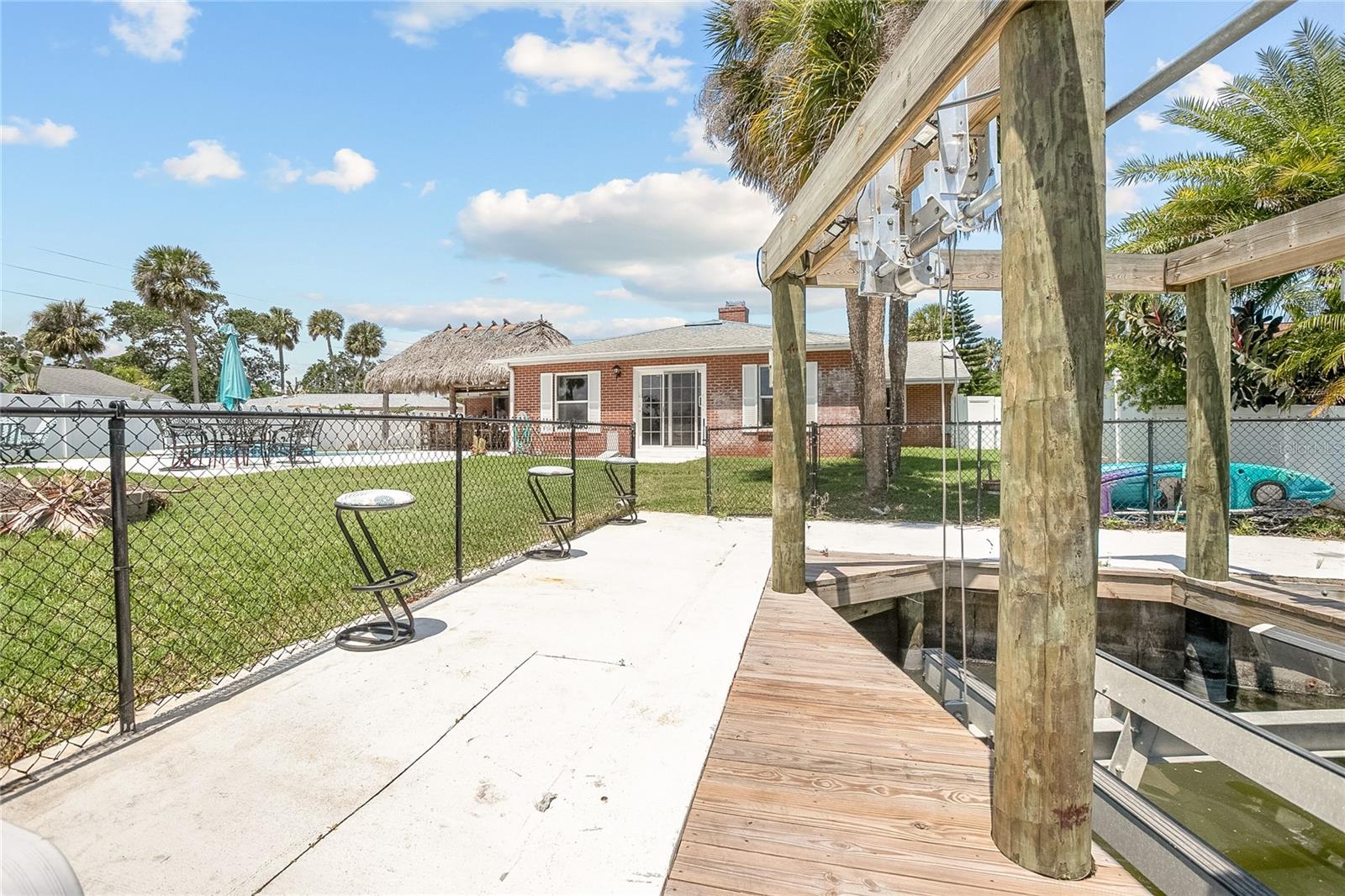 151 Sea Isle Cir Property Photo 39