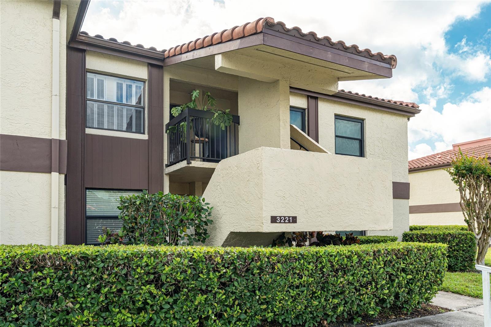 3221 Westridge Blvd #103 Property Photo