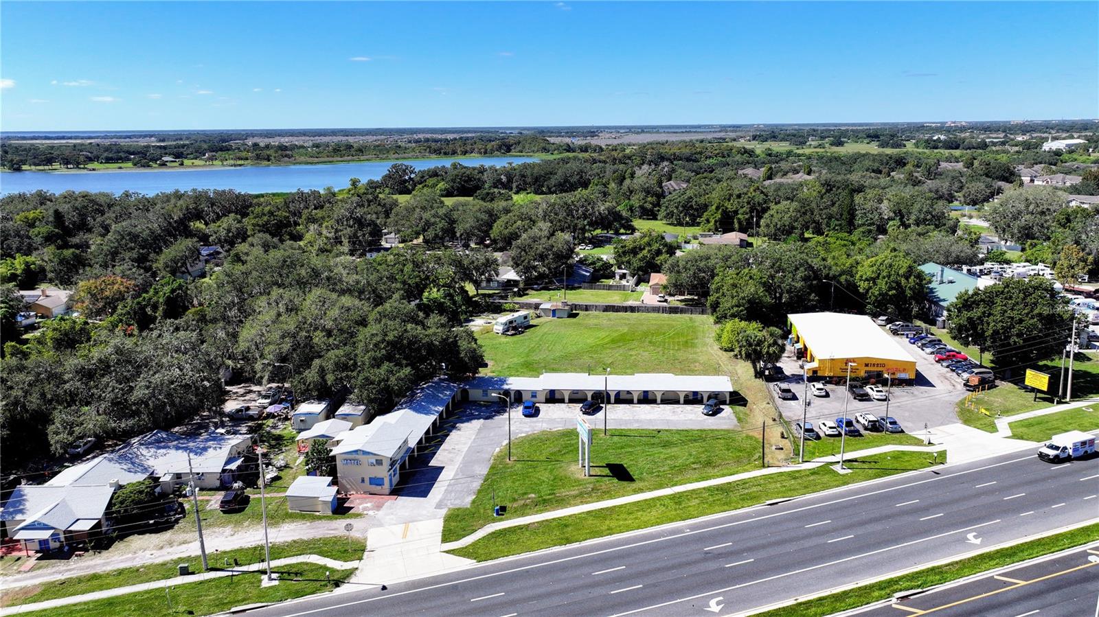 2550 E Irlo Bronson Memorial Hwy #h Property Photo