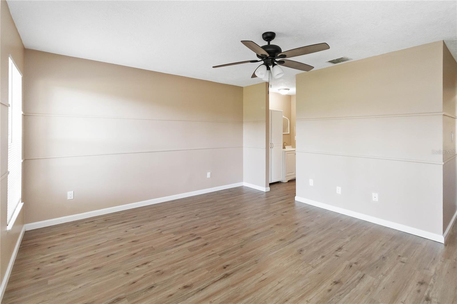 10665 Whitman Cir Property Photo 15