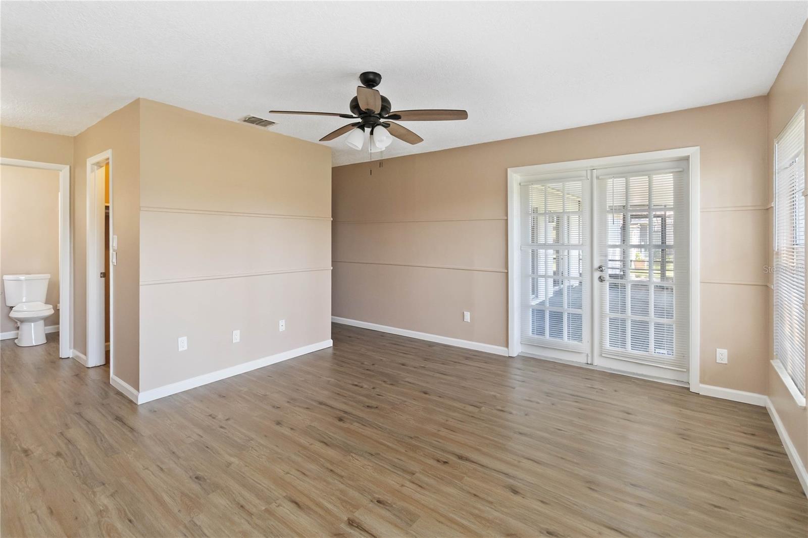 10665 Whitman Cir Property Photo 16