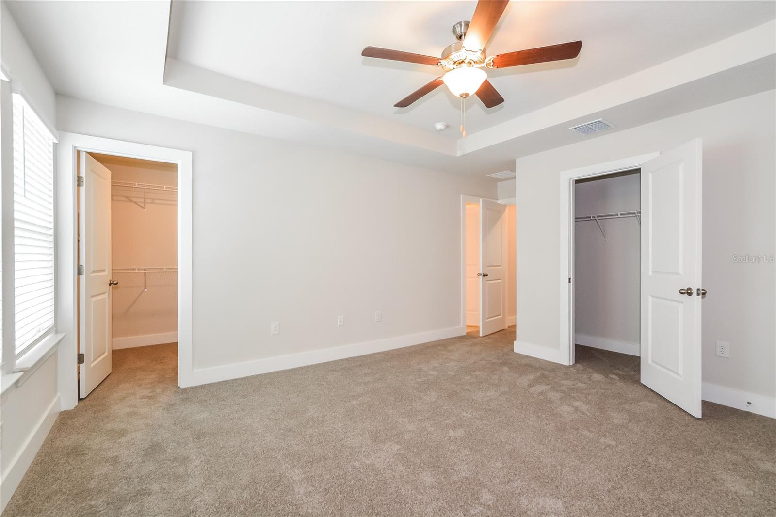 328 Whiteheart Dr Property Photo 8