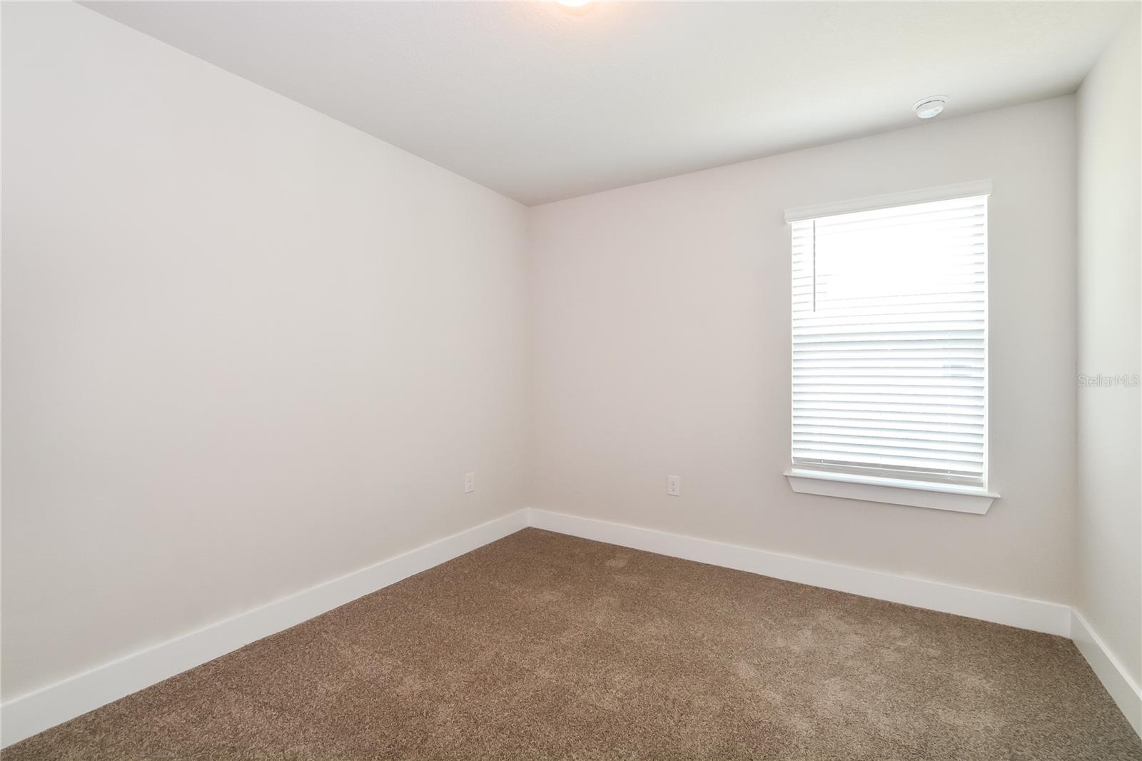 328 Whiteheart Dr Property Photo 11