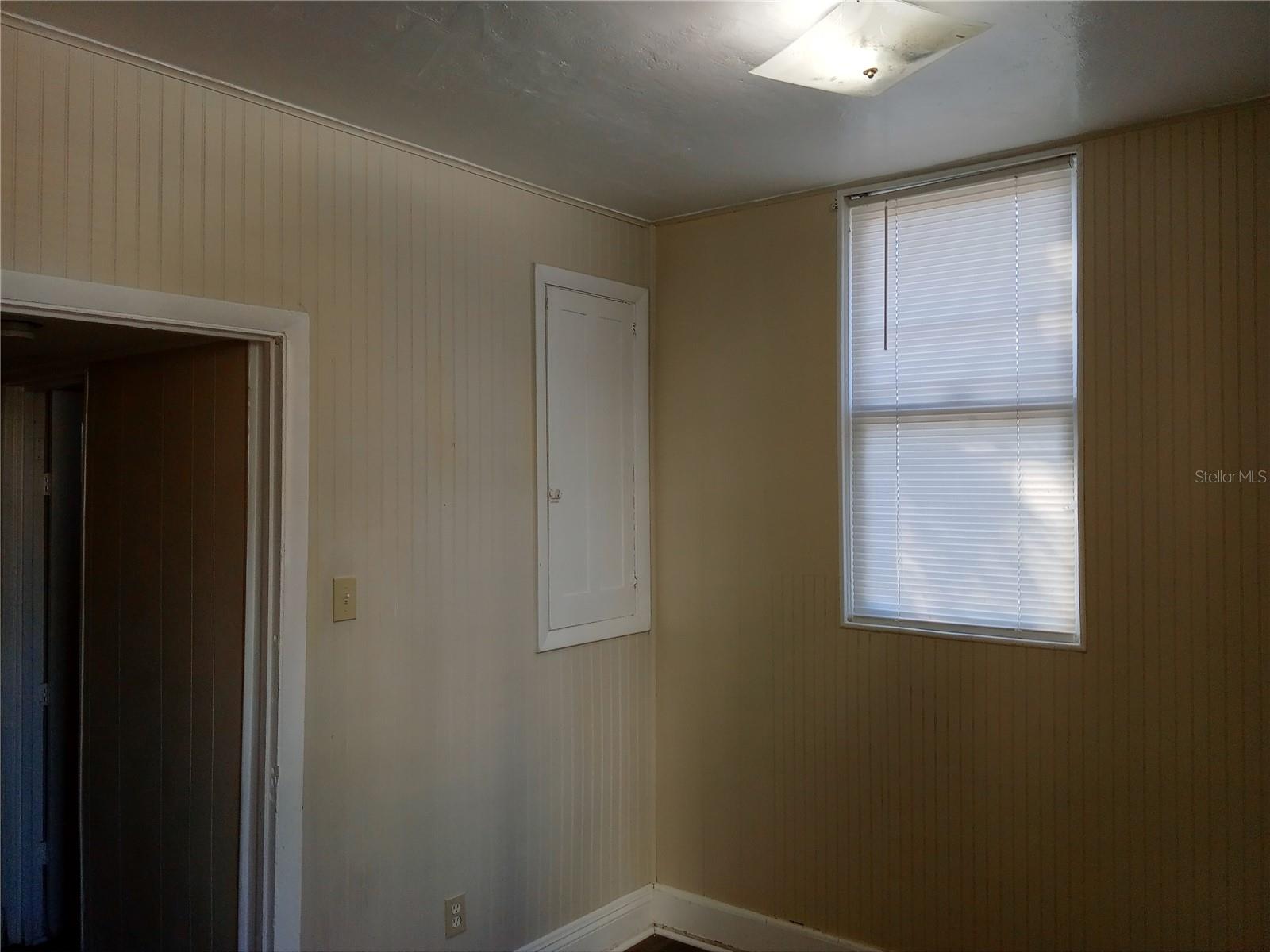 709 Ora St #01 Property Photo 6
