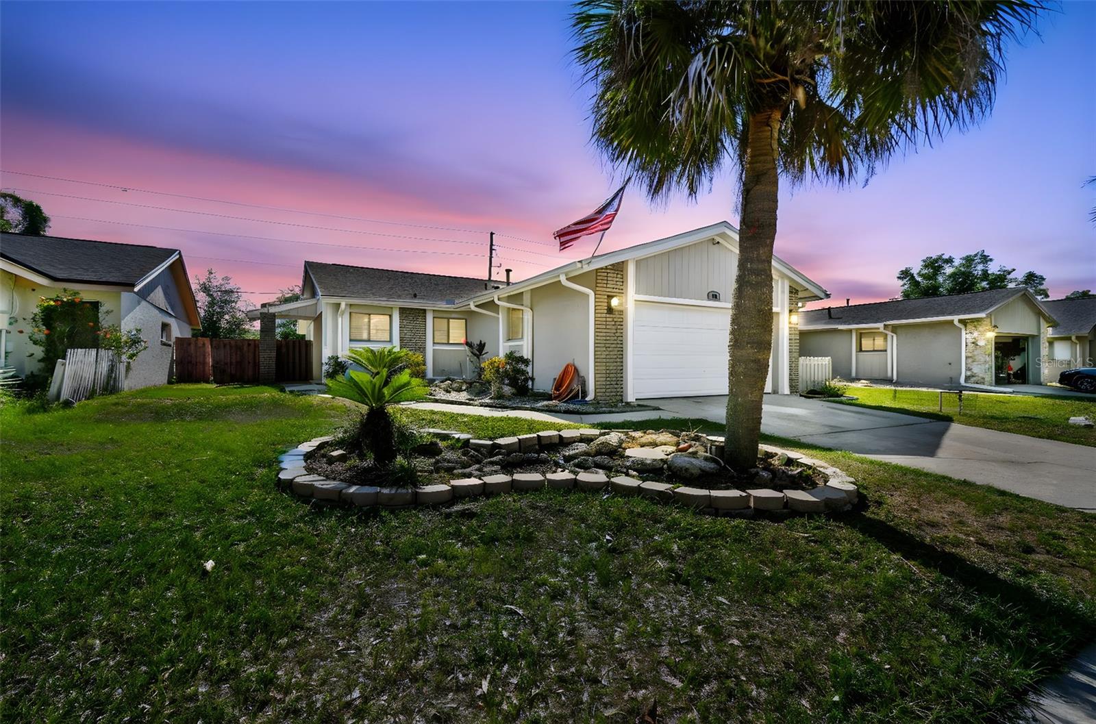 387 Kantor Blvd Property Photo