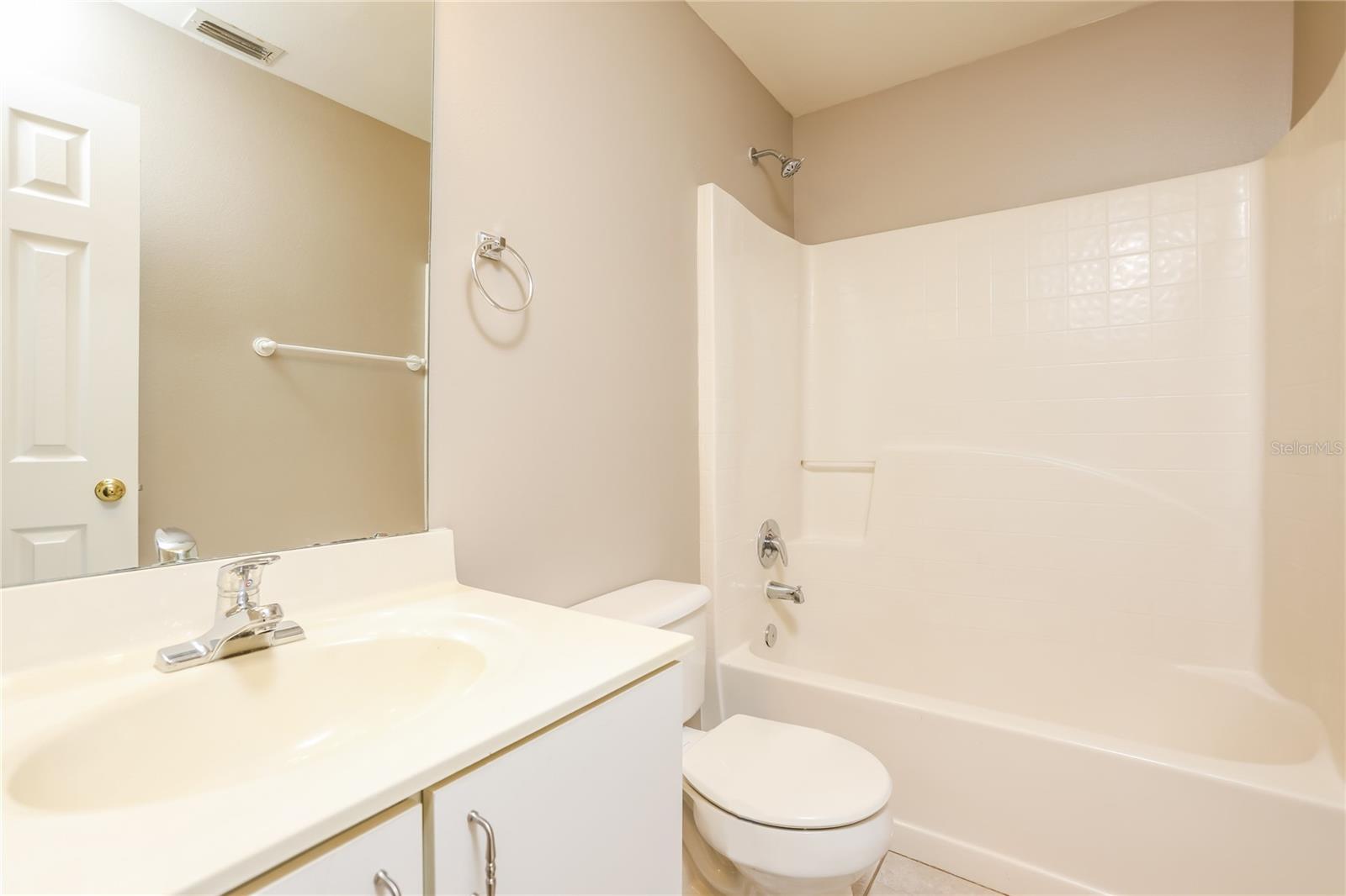929 Mayfair St Property Photo 15
