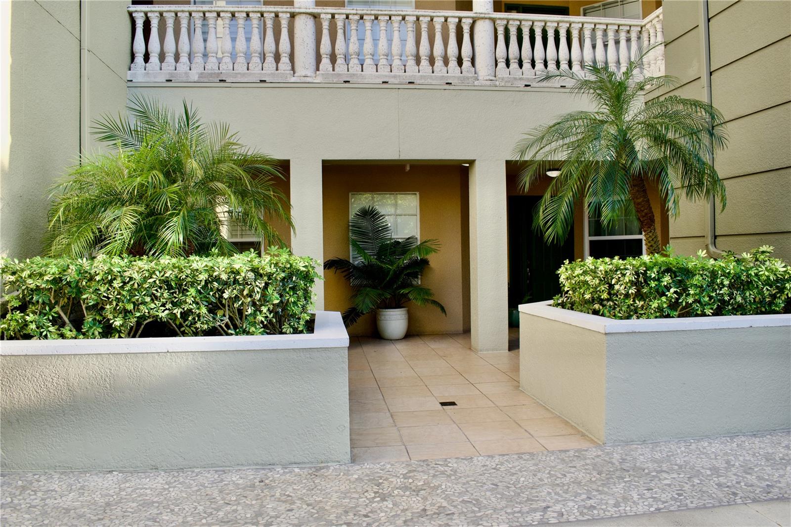 8761 The Esplanade #6 Property Photo 2