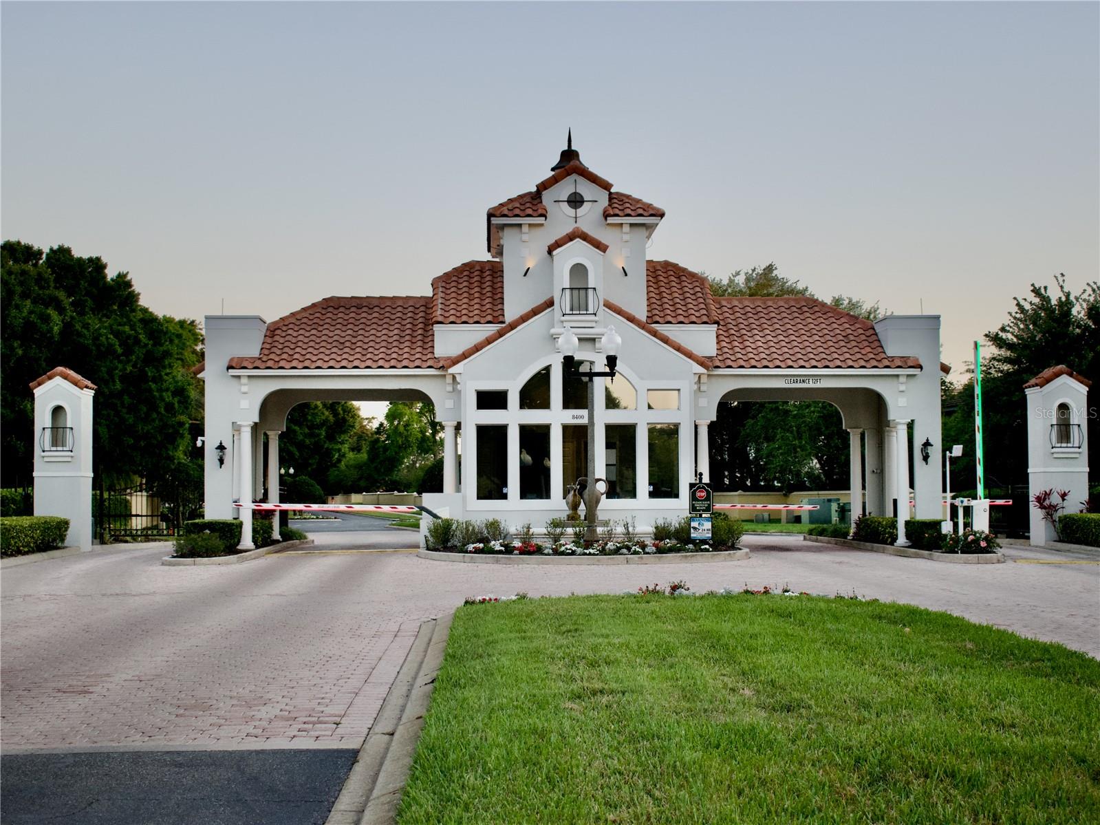 8761 The Esplanade #6 Property Photo 4