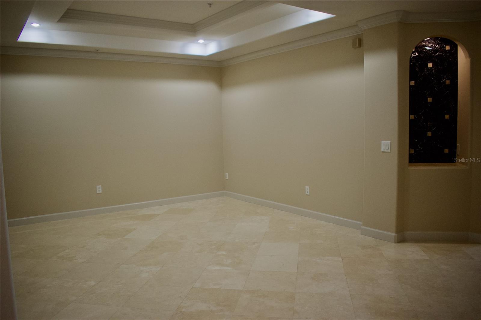 8761 The Esplanade #6 Property Photo 11