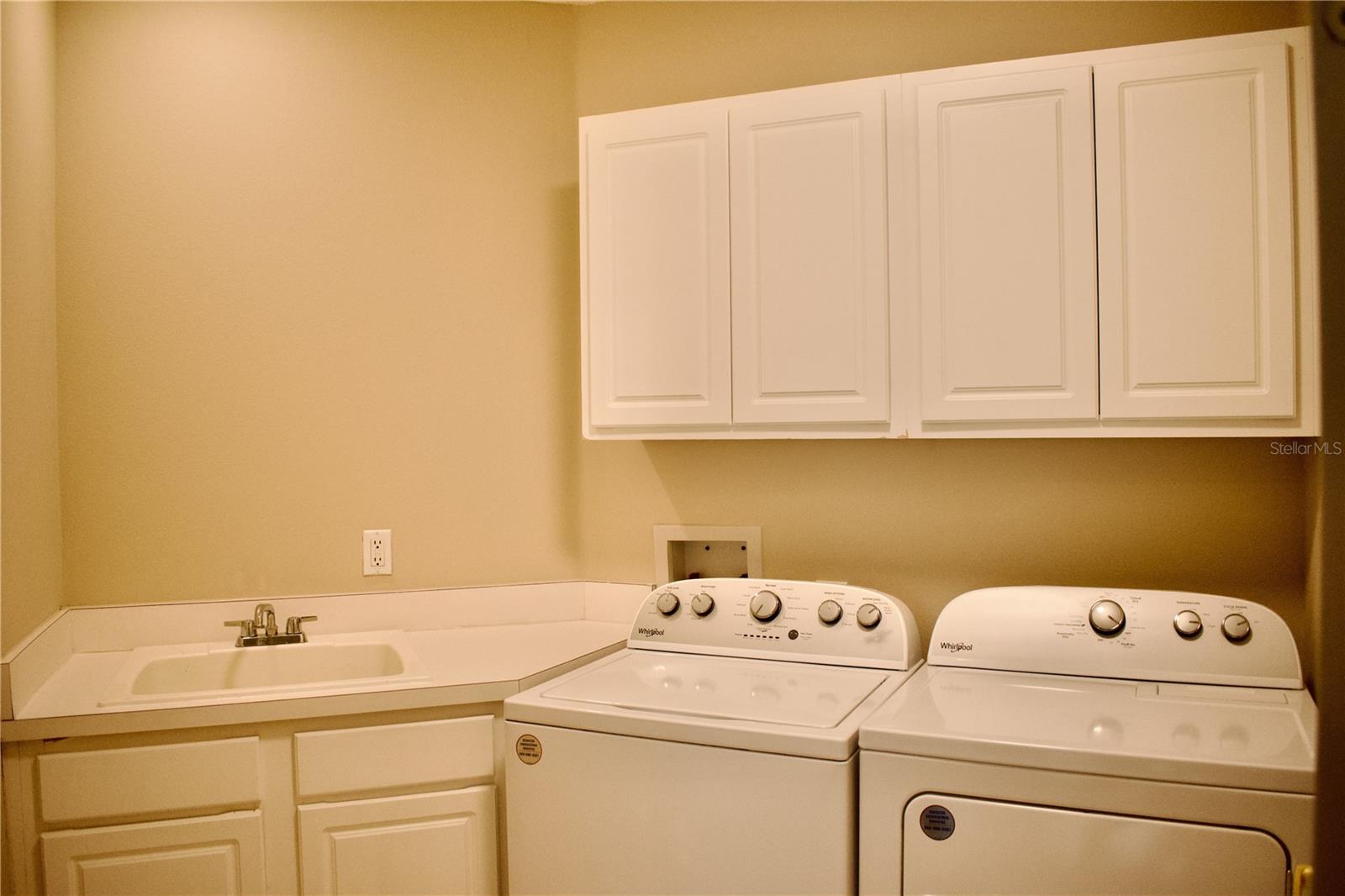 8761 The Esplanade #6 Property Photo 15