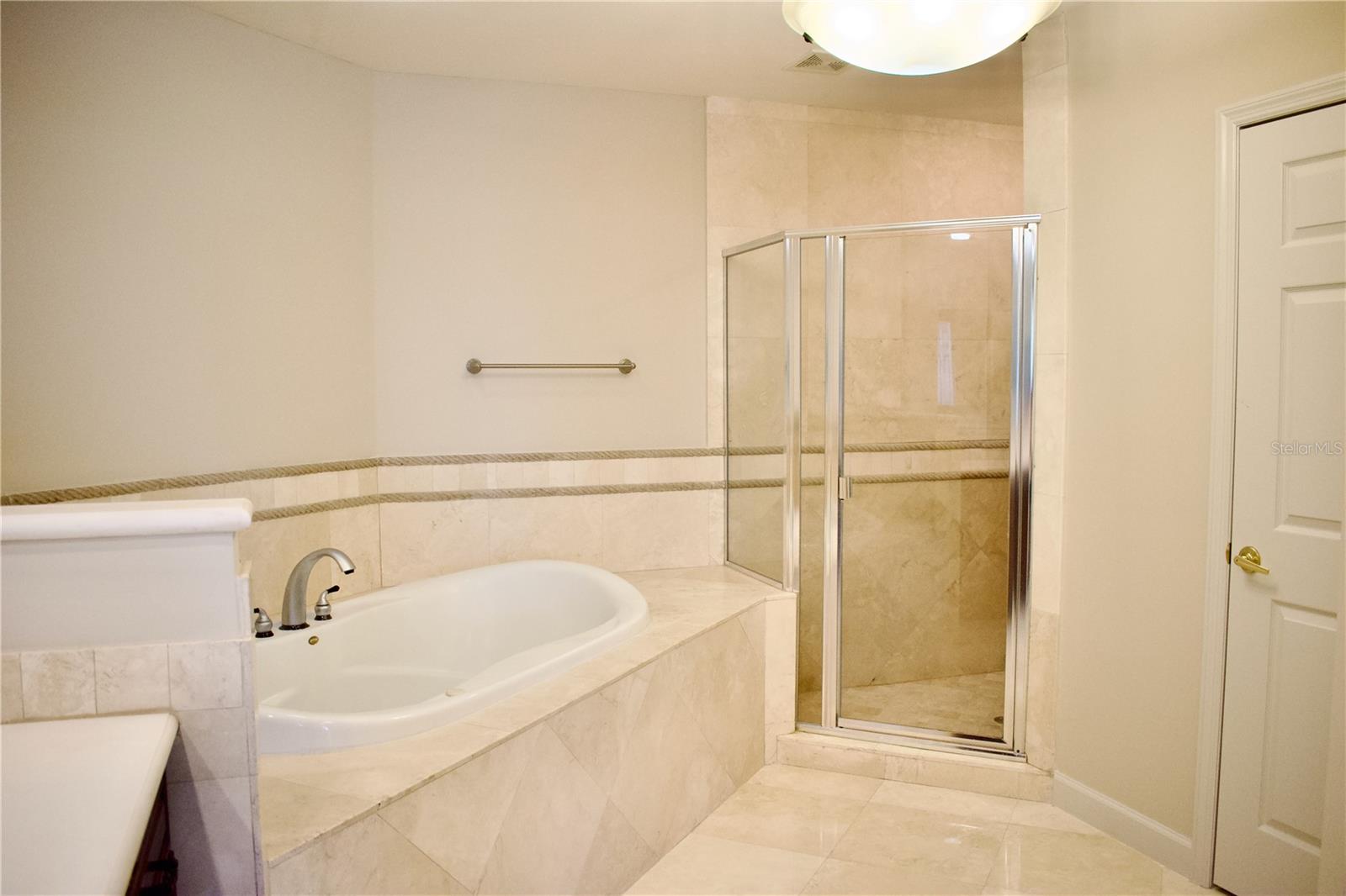 8761 The Esplanade #6 Property Photo 34
