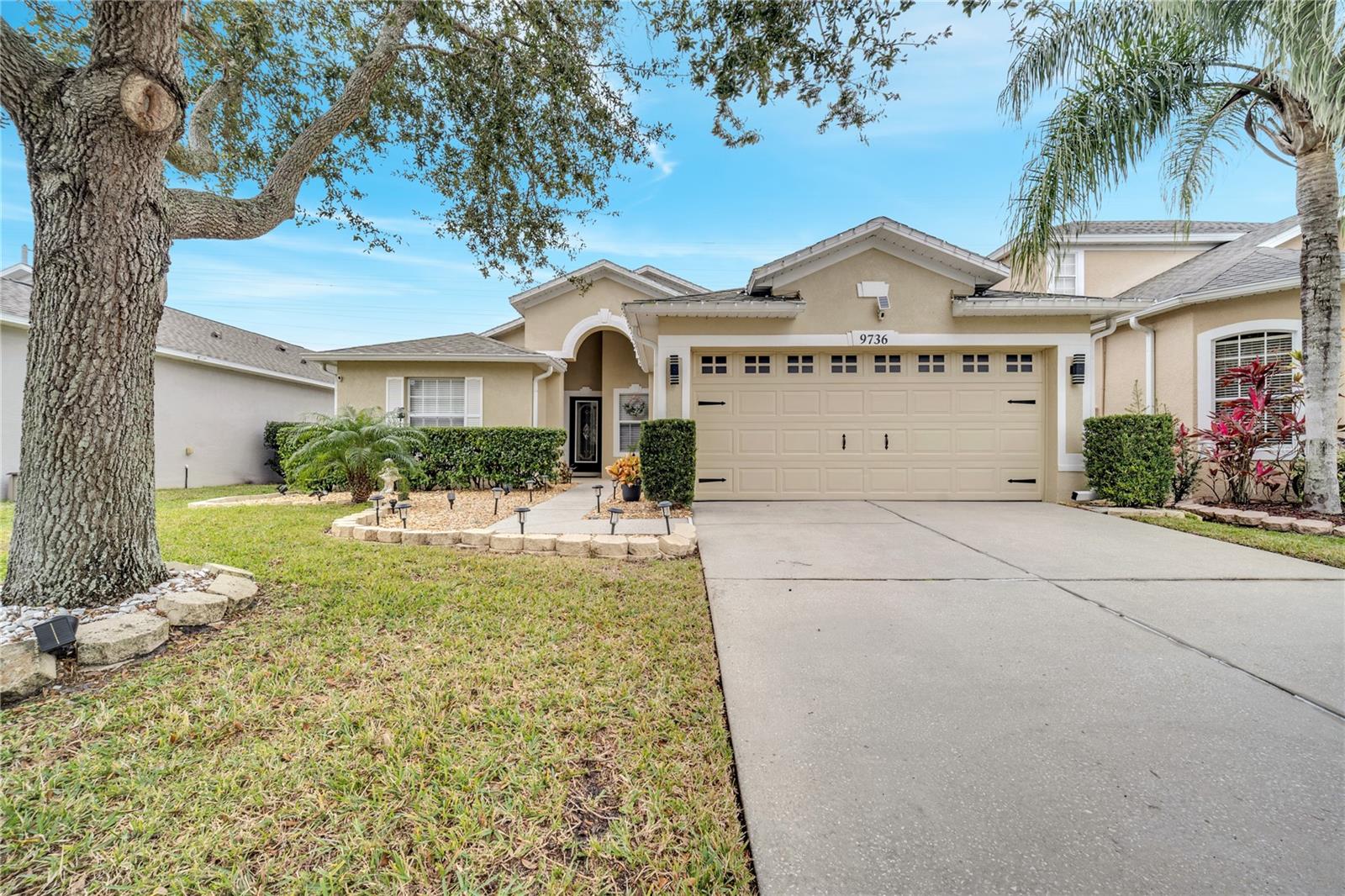 9736 Heron Pointe Dr Property Photo