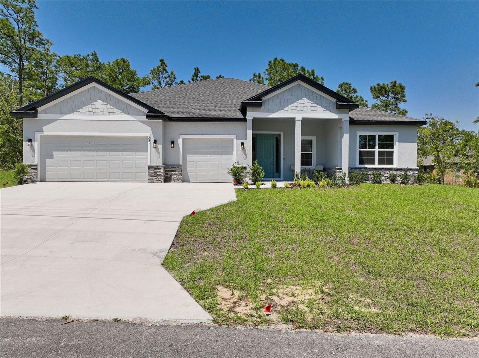 28 Whitewood St Property Photo