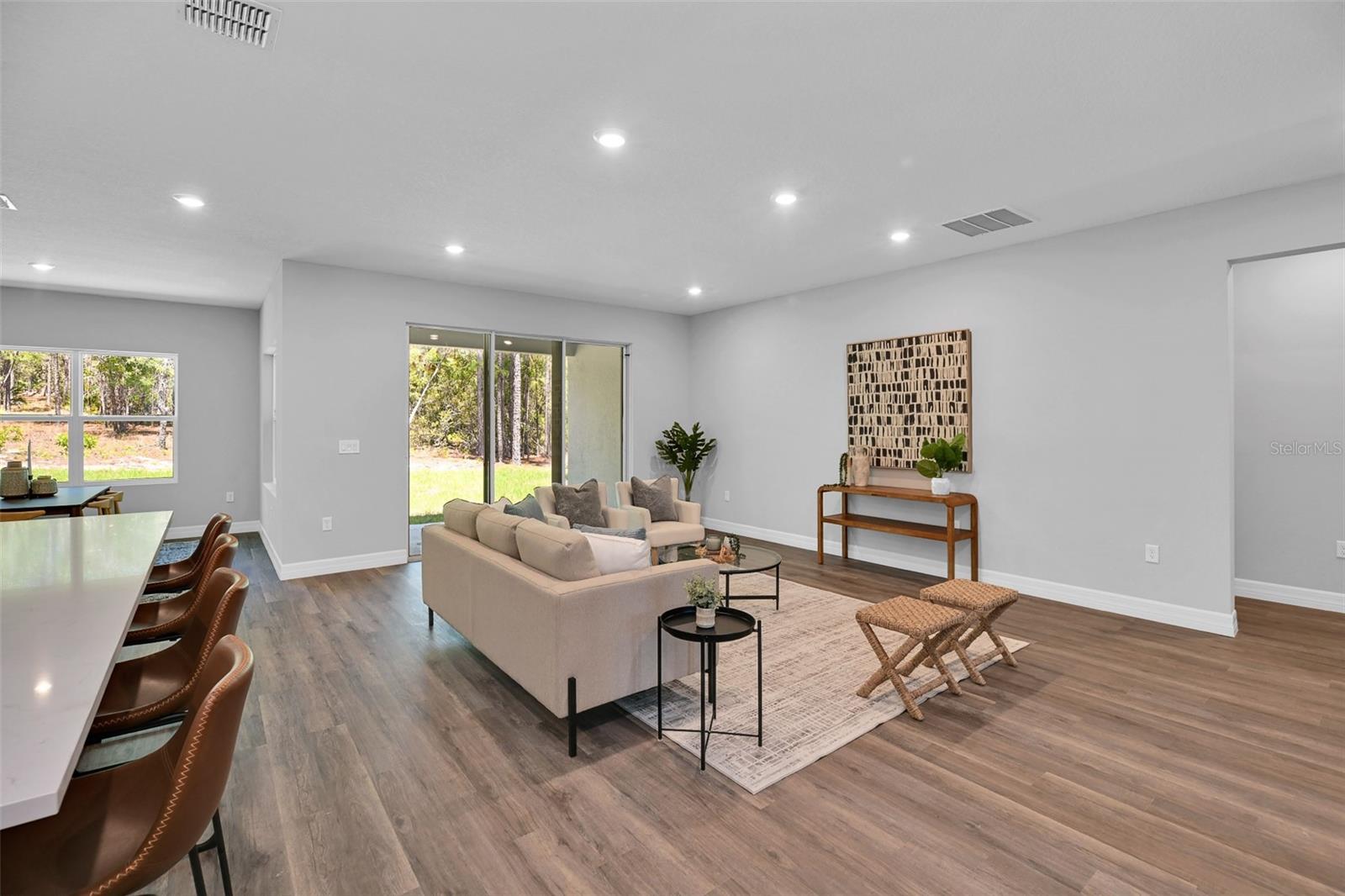 28 Whitewood St Property Photo 12