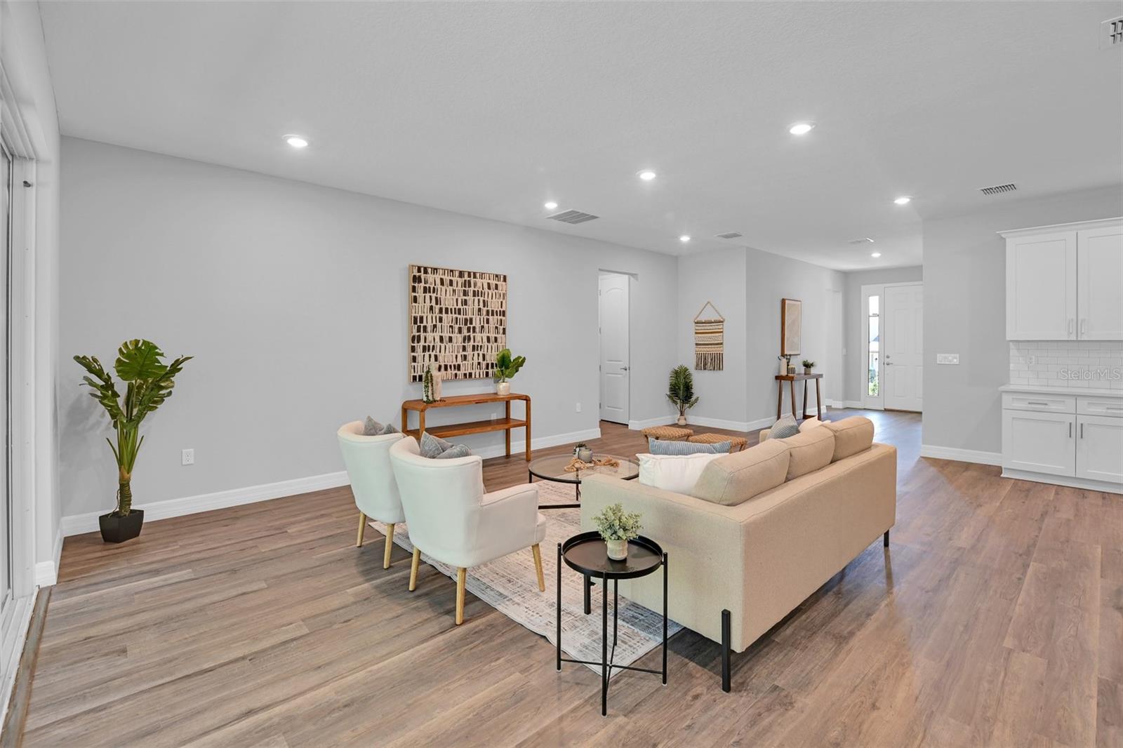 28 Whitewood St Property Photo 13