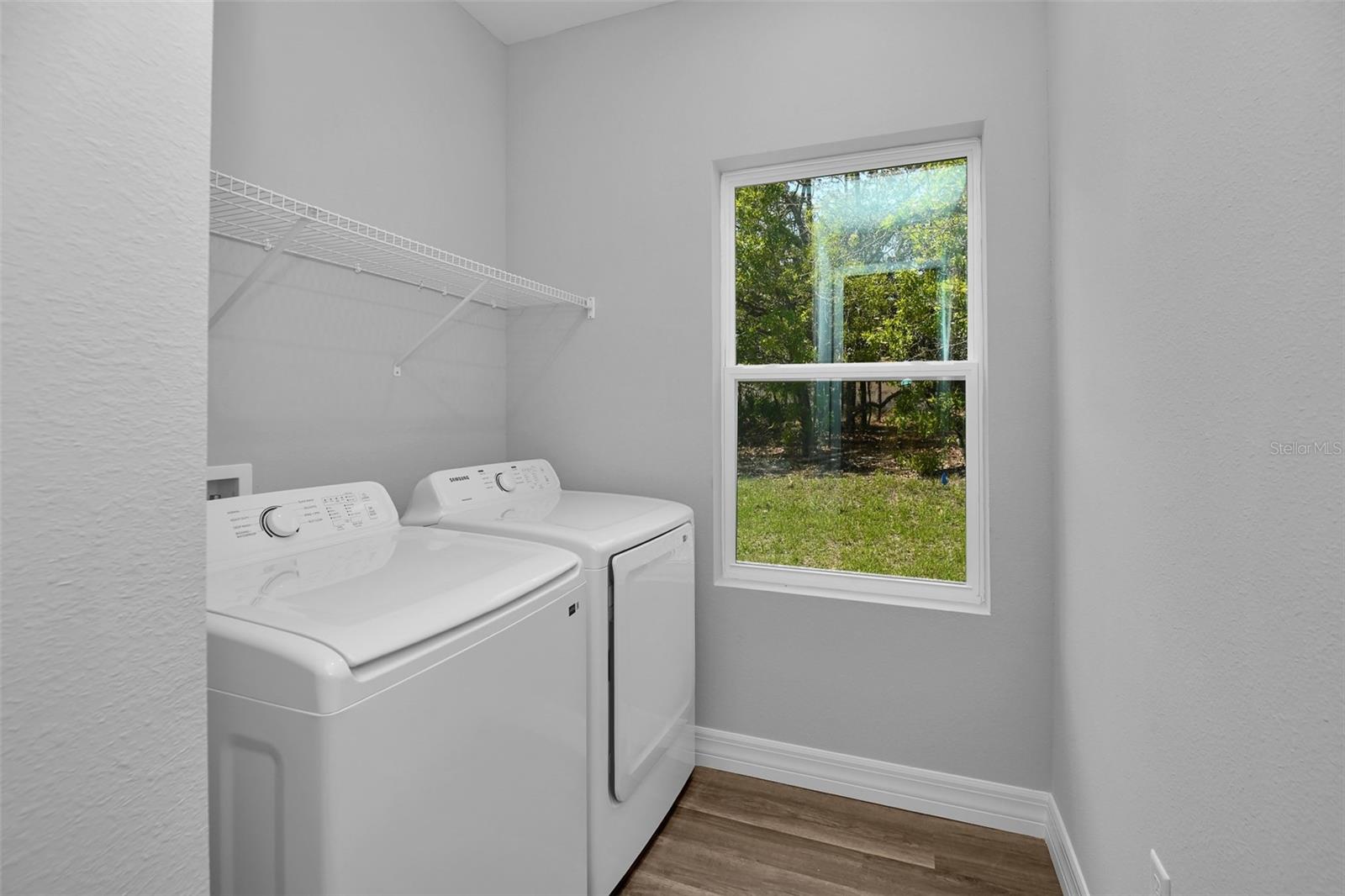 28 Whitewood St Property Photo 15