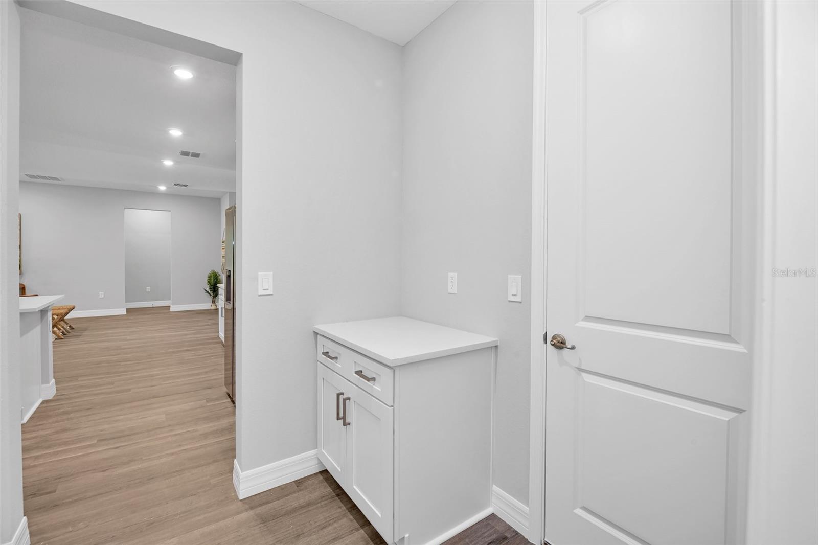 28 Whitewood St Property Photo 16
