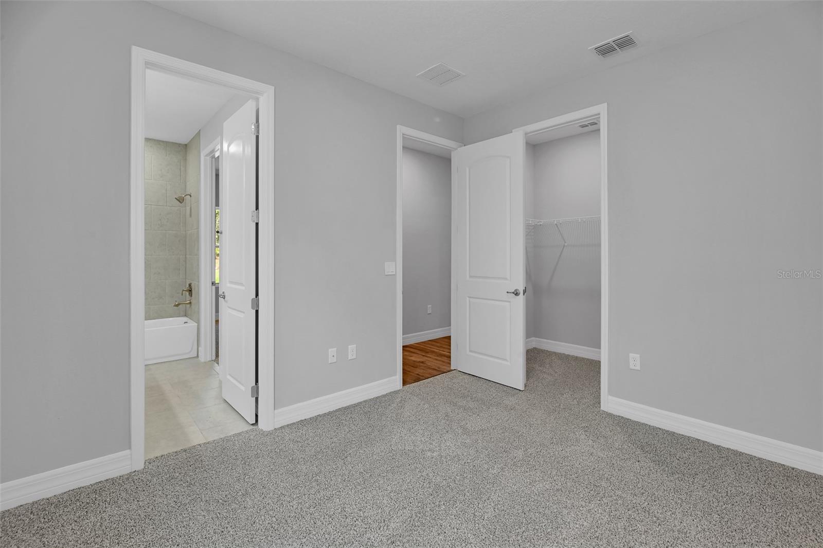 28 Whitewood St Property Photo 27