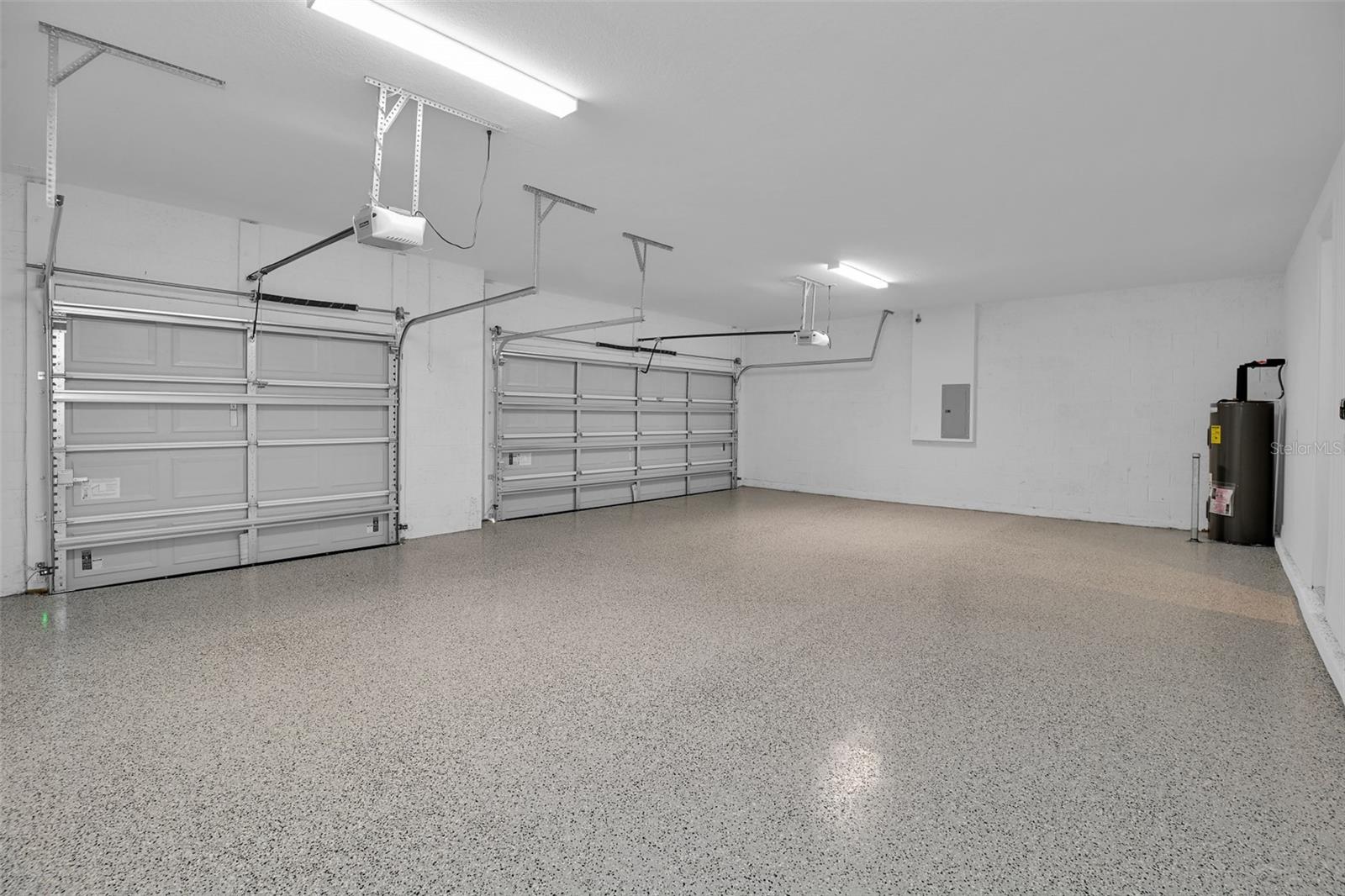 28 Whitewood St Property Photo 29