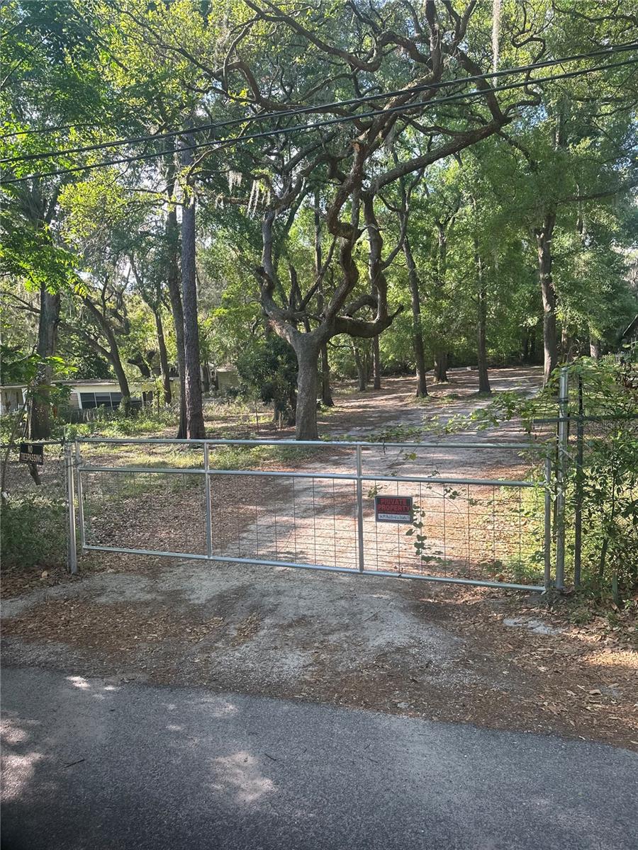 1634 Red Bird Ln Property Photo