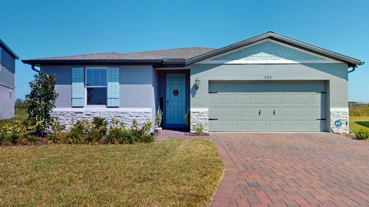 264 Towns Cir Property Photo