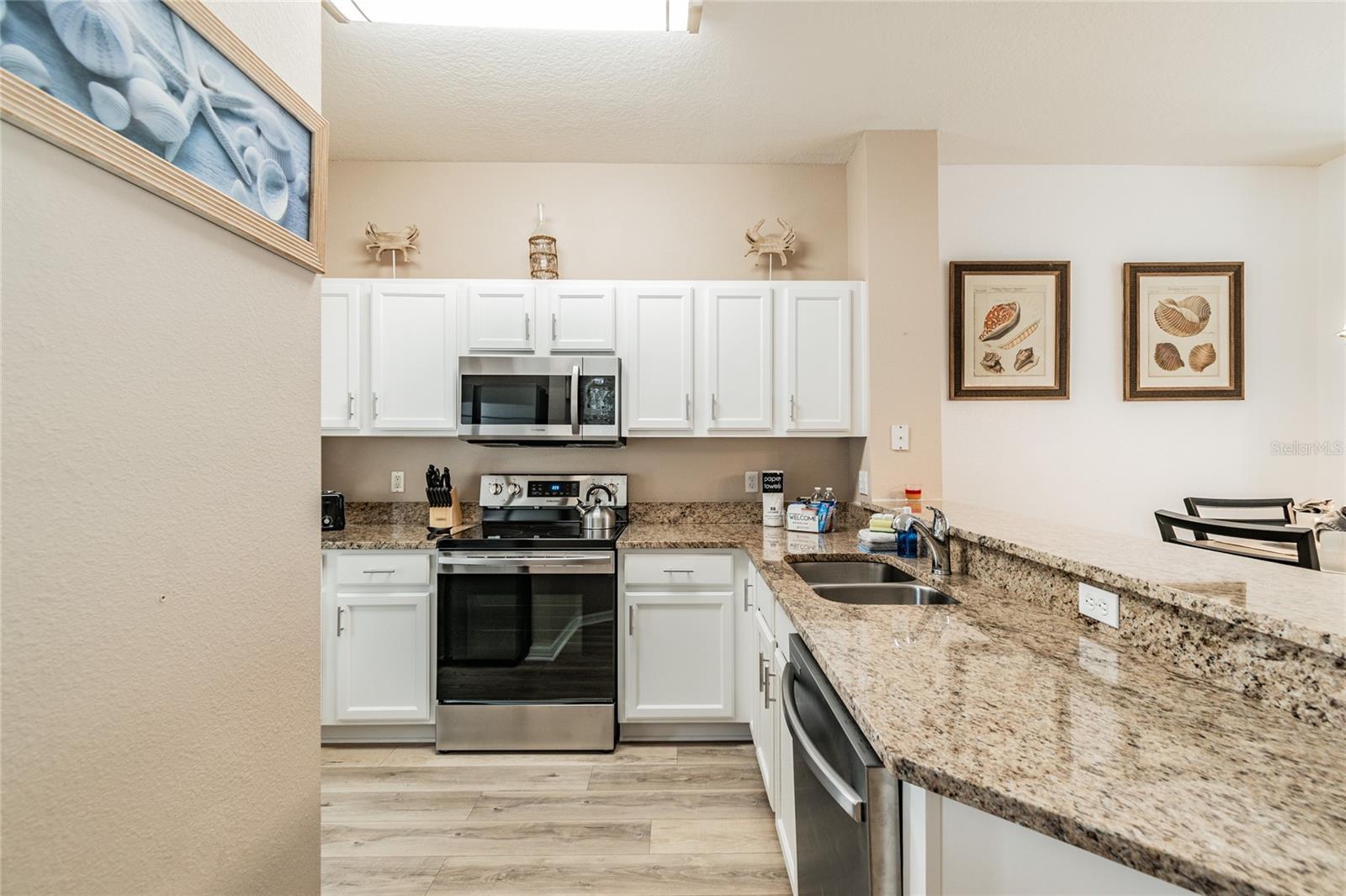 4504 Alberto Cir Property Photo 4
