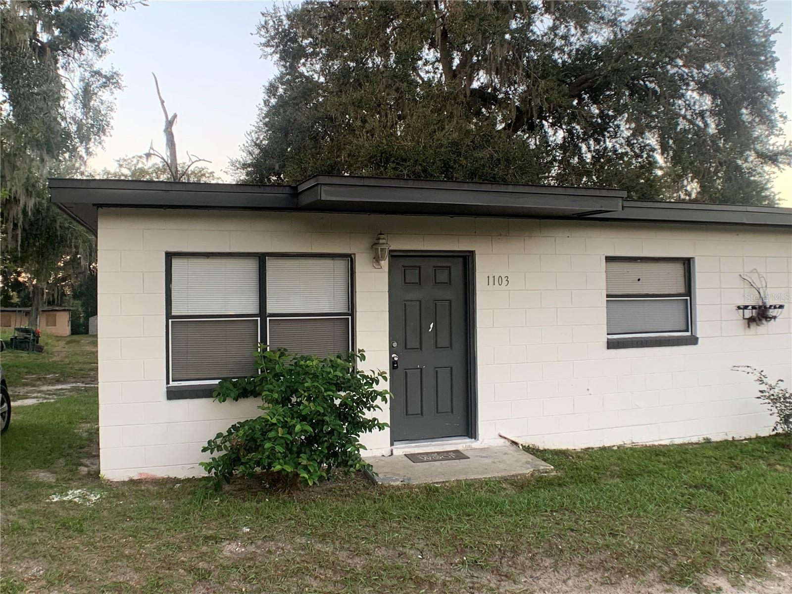 1103 E North Blvd Property Photo