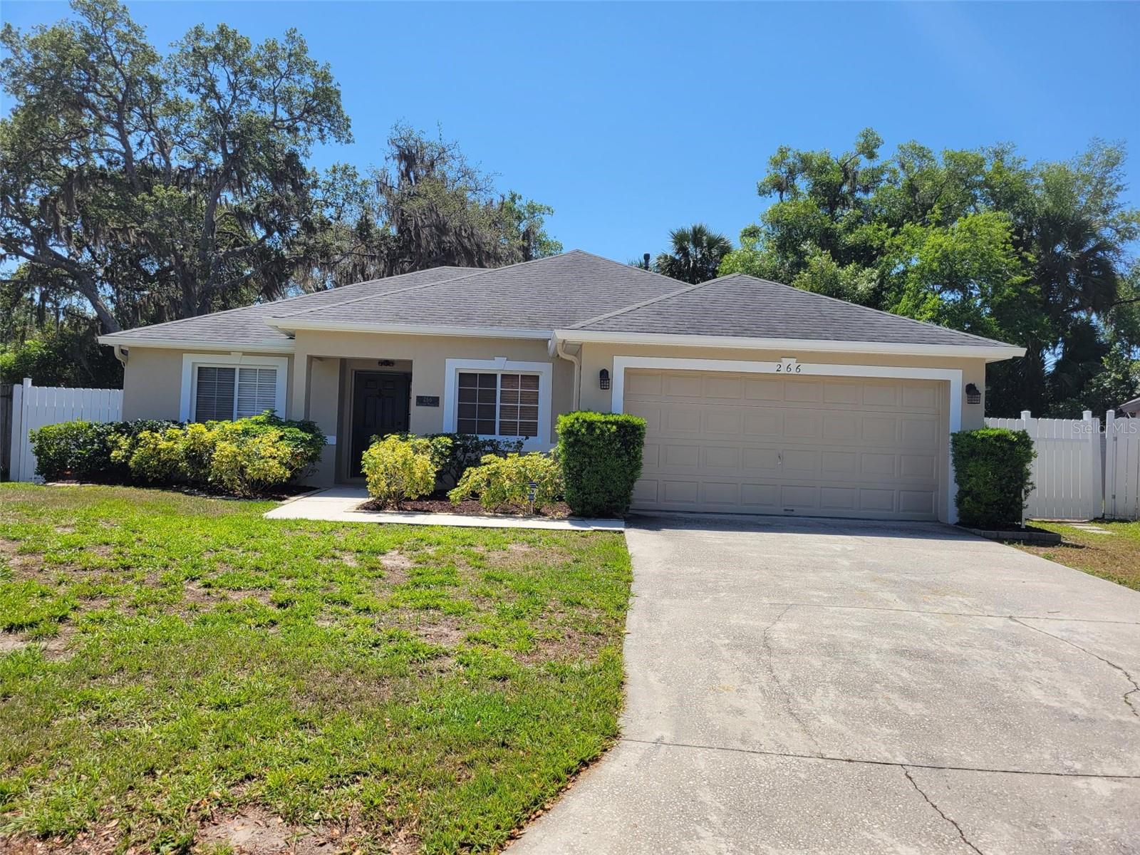 266 Paradise Woods Ct Property Photo