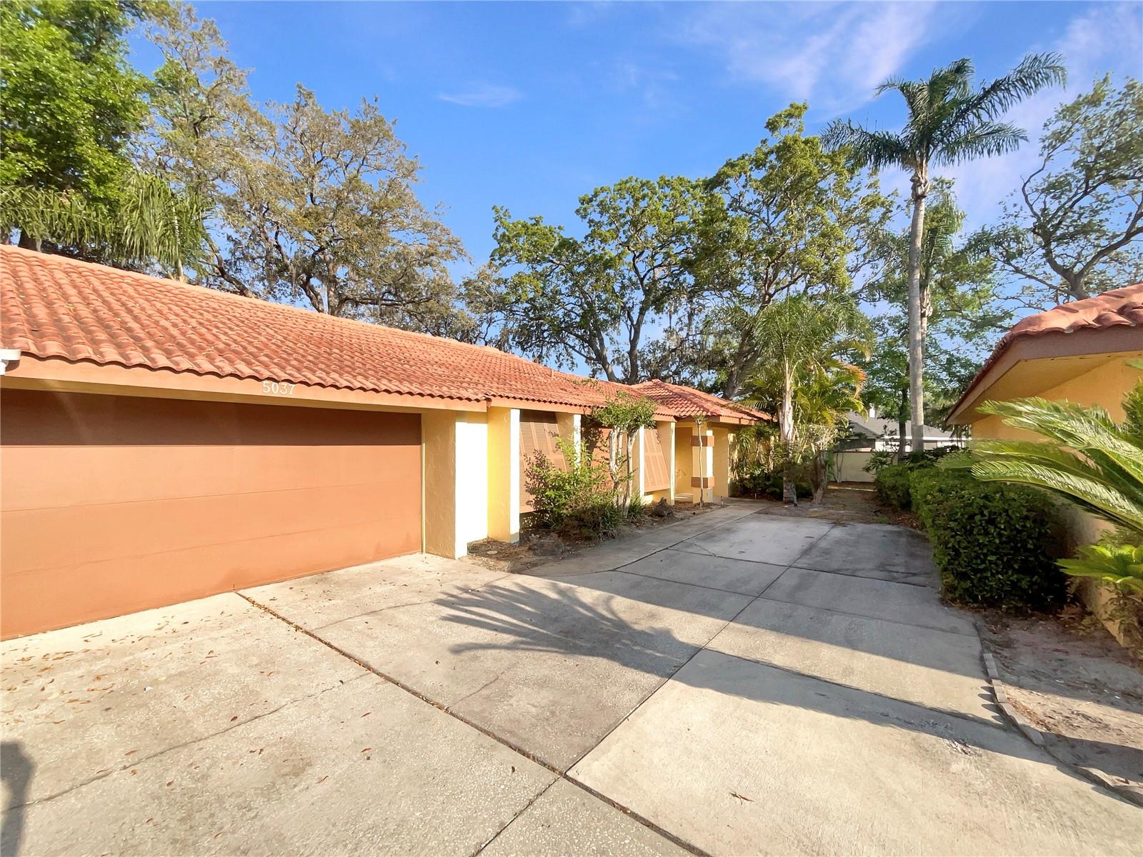 5037 Bermuda Cir #10 Property Photo
