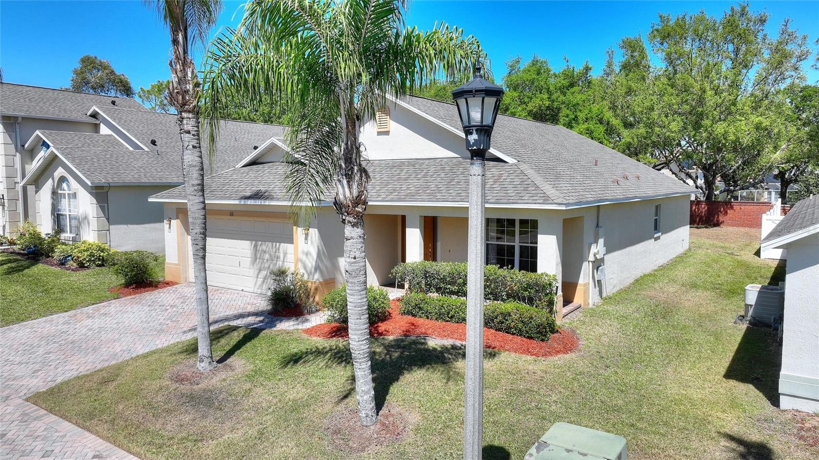 1111 Knightsbridge Cir Property Photo