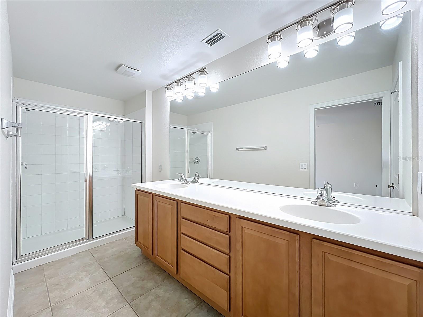 12930 Vennetta Way Property Photo 16