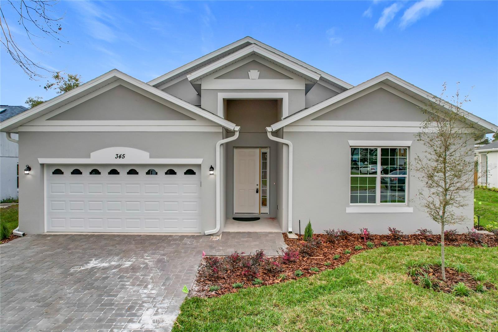 345 Bahia Cir Property Photo 1