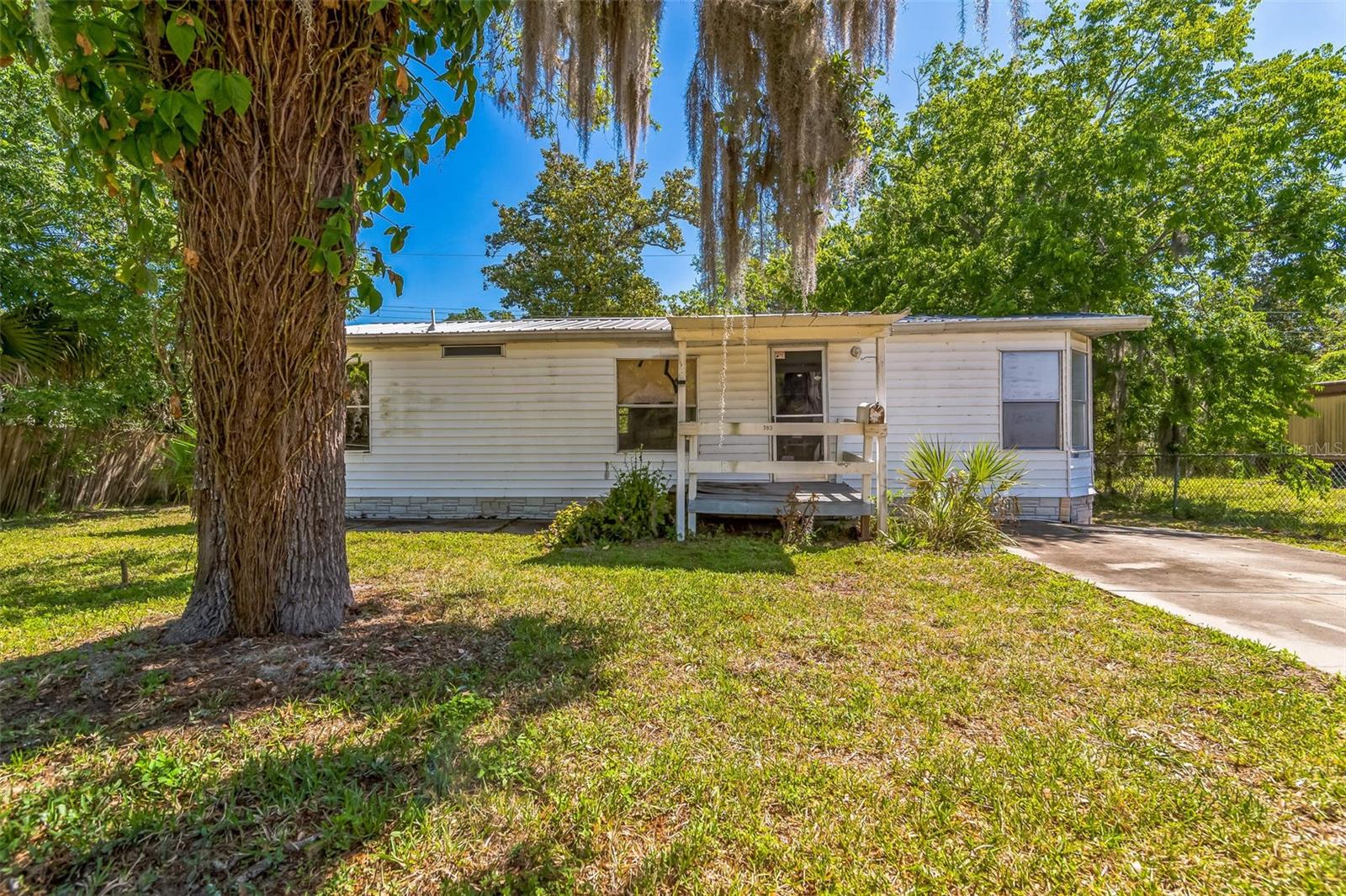 703 Montana Ter Property Photo
