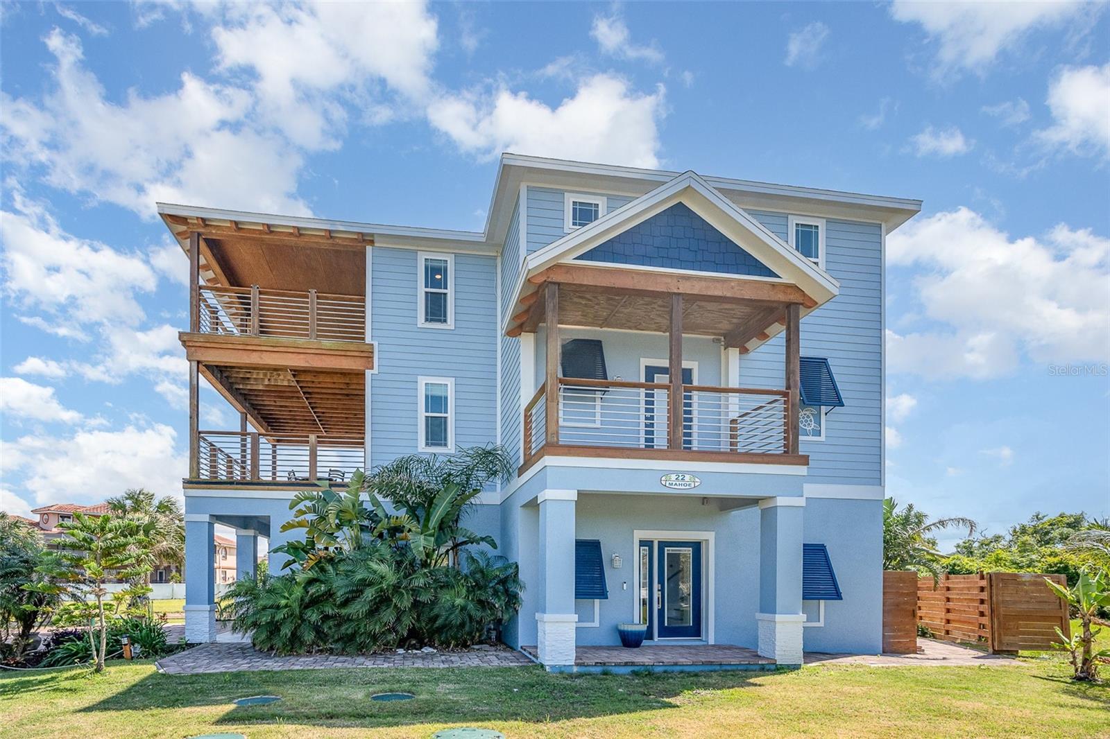 22 Mahoe Dr N Property Photo