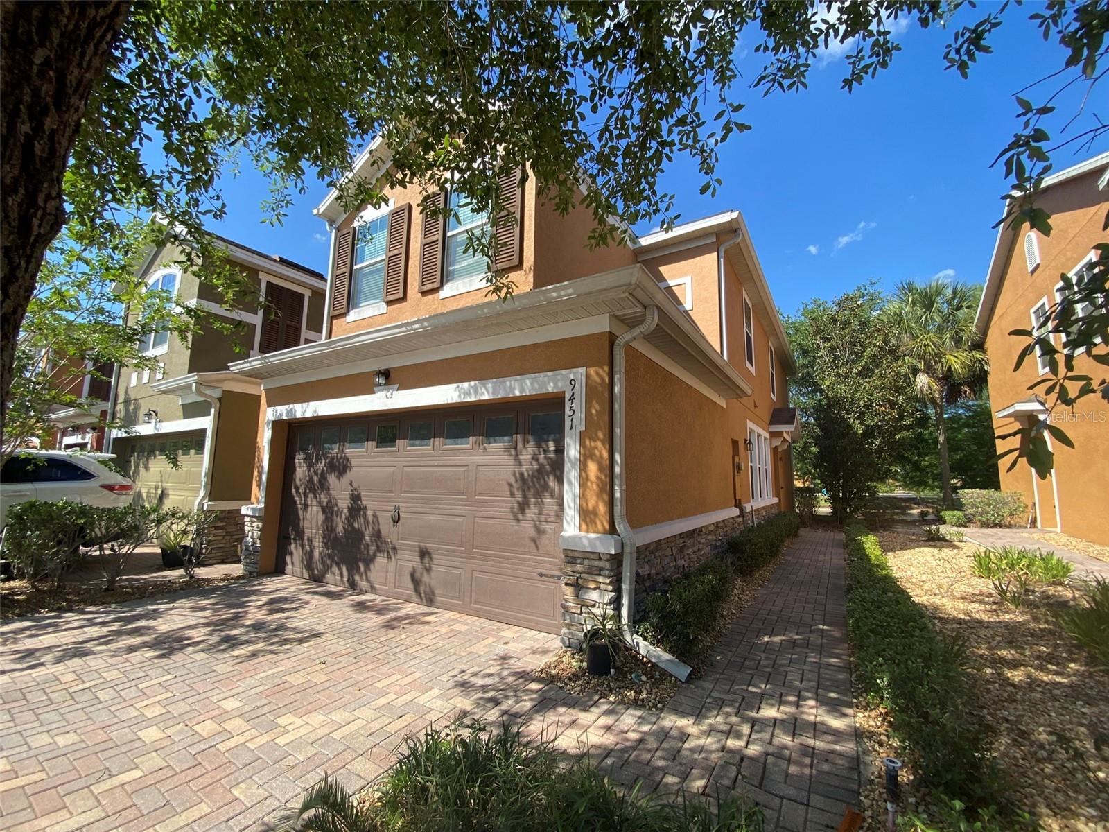 9451 Silver Buttonwood St Property Photo
