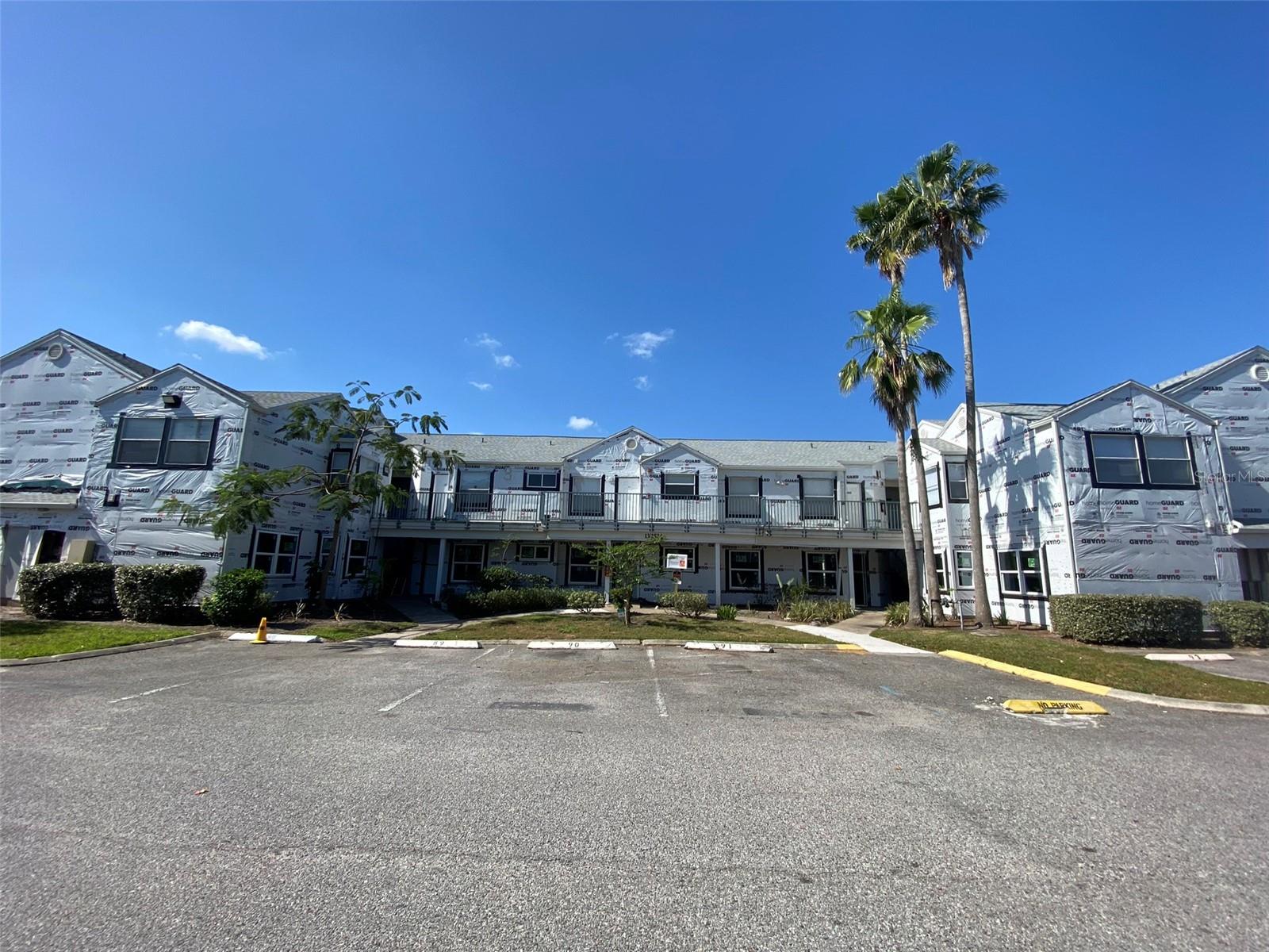 2524 Woodgate Blvd #206 Property Photo