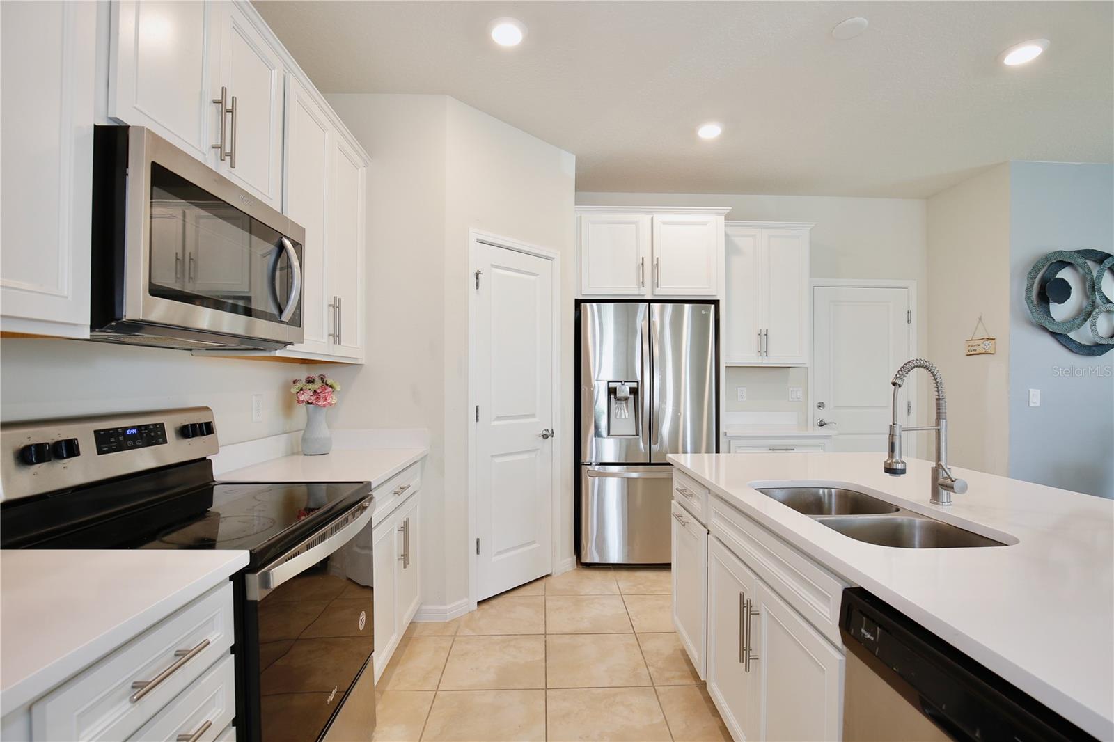 14374 Lanikai Beach Dr Property Photo 13