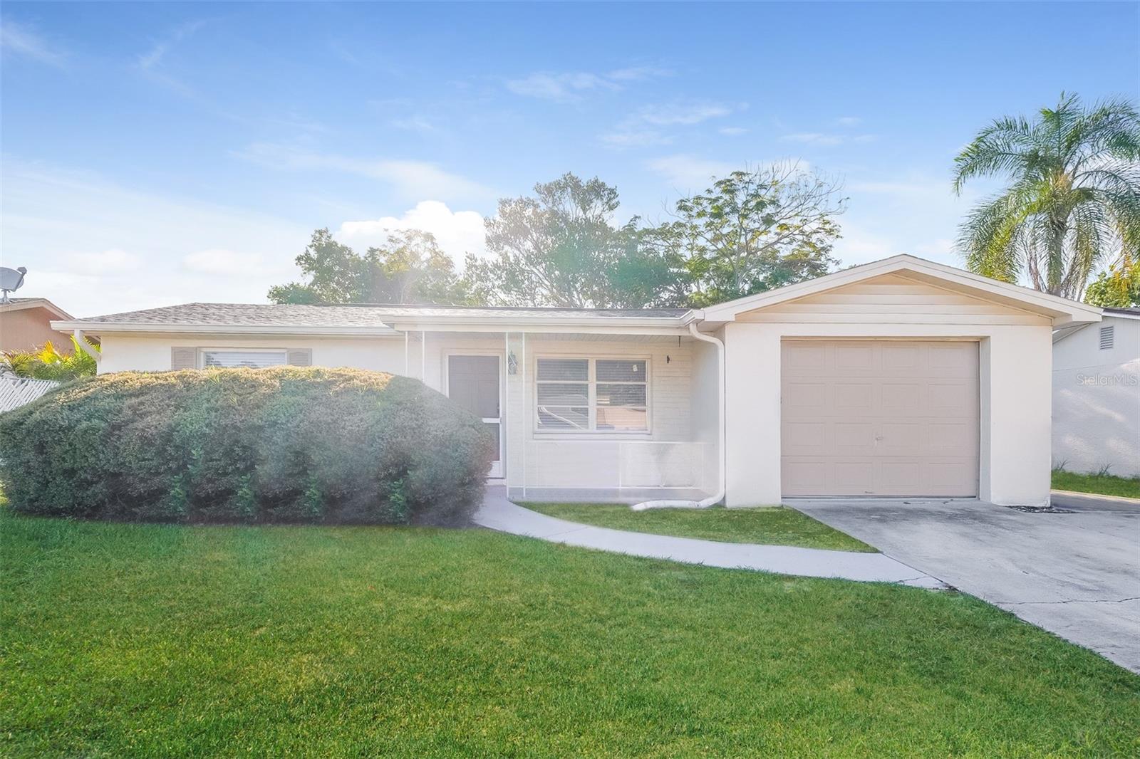 1050 Normandy Blvd Property Photo