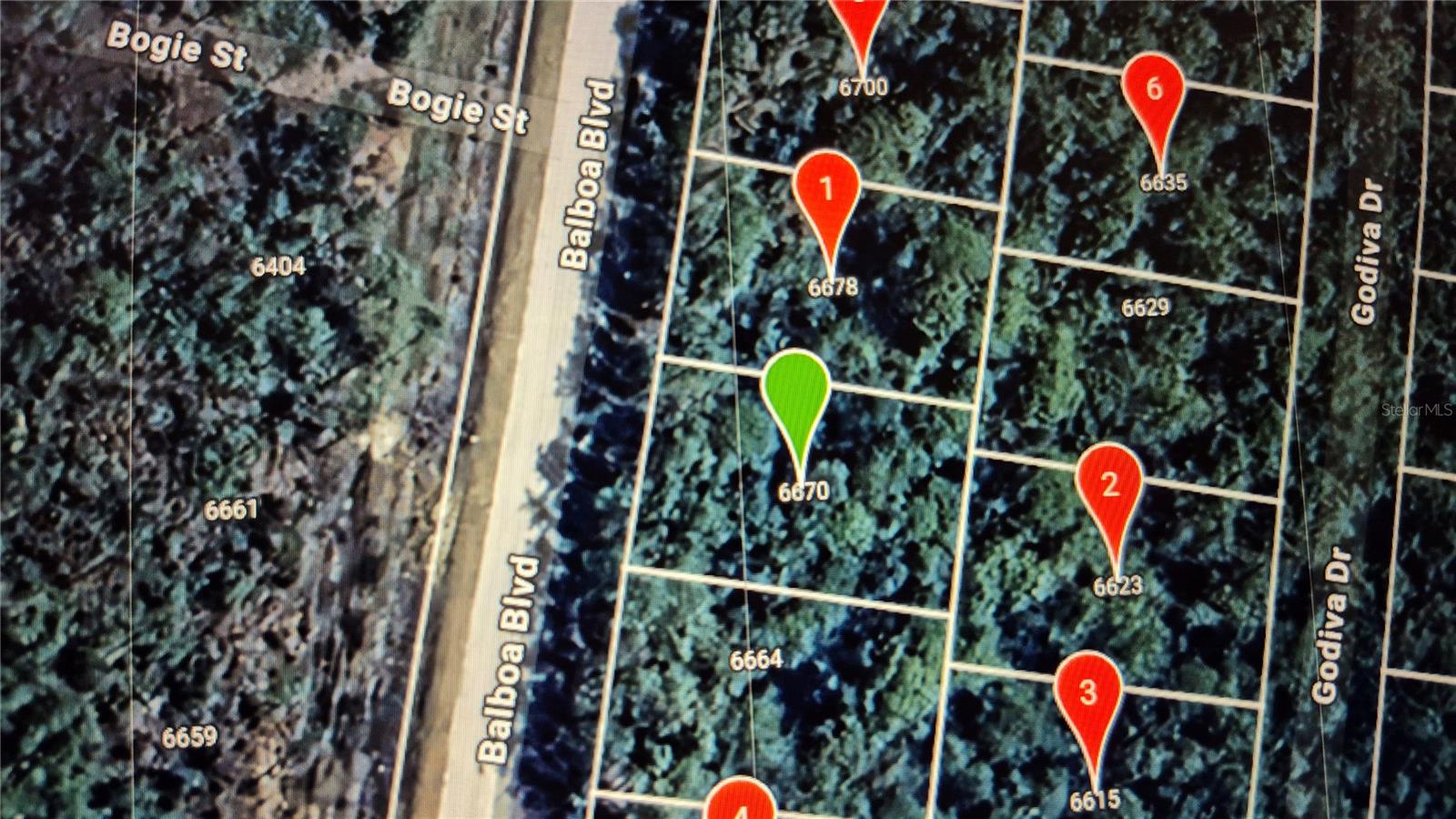 6670 Balboa Blvd Property Photo