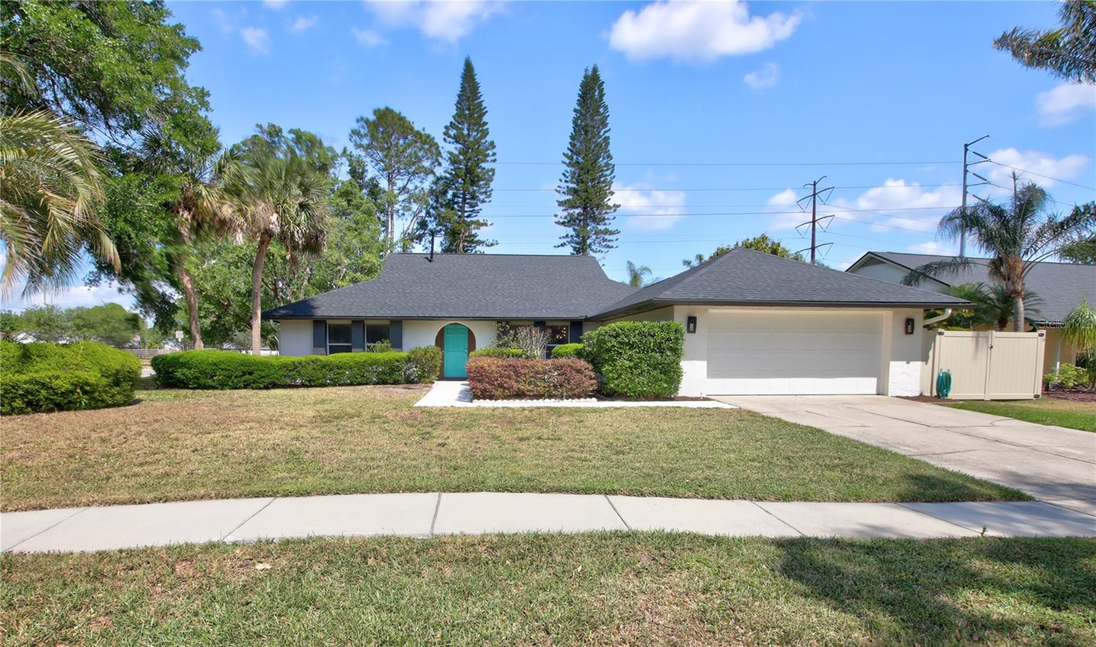 401 Lakeshore Dr Property Photo