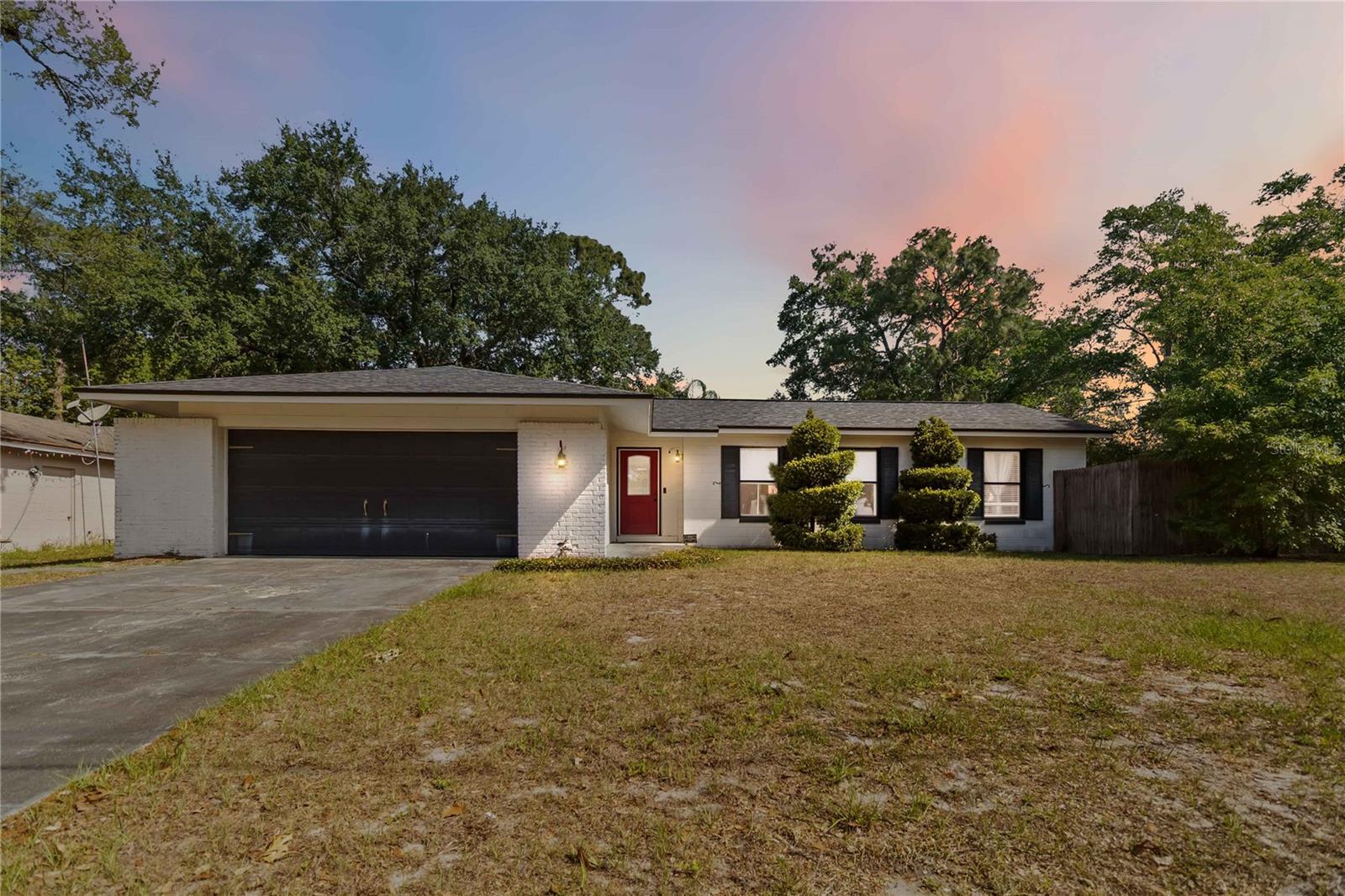 255 W Highland St Property Photo