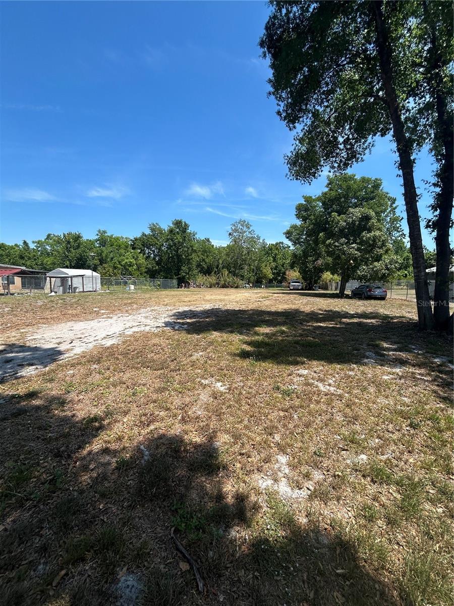 1735 Grayson Dr Property Photo 2