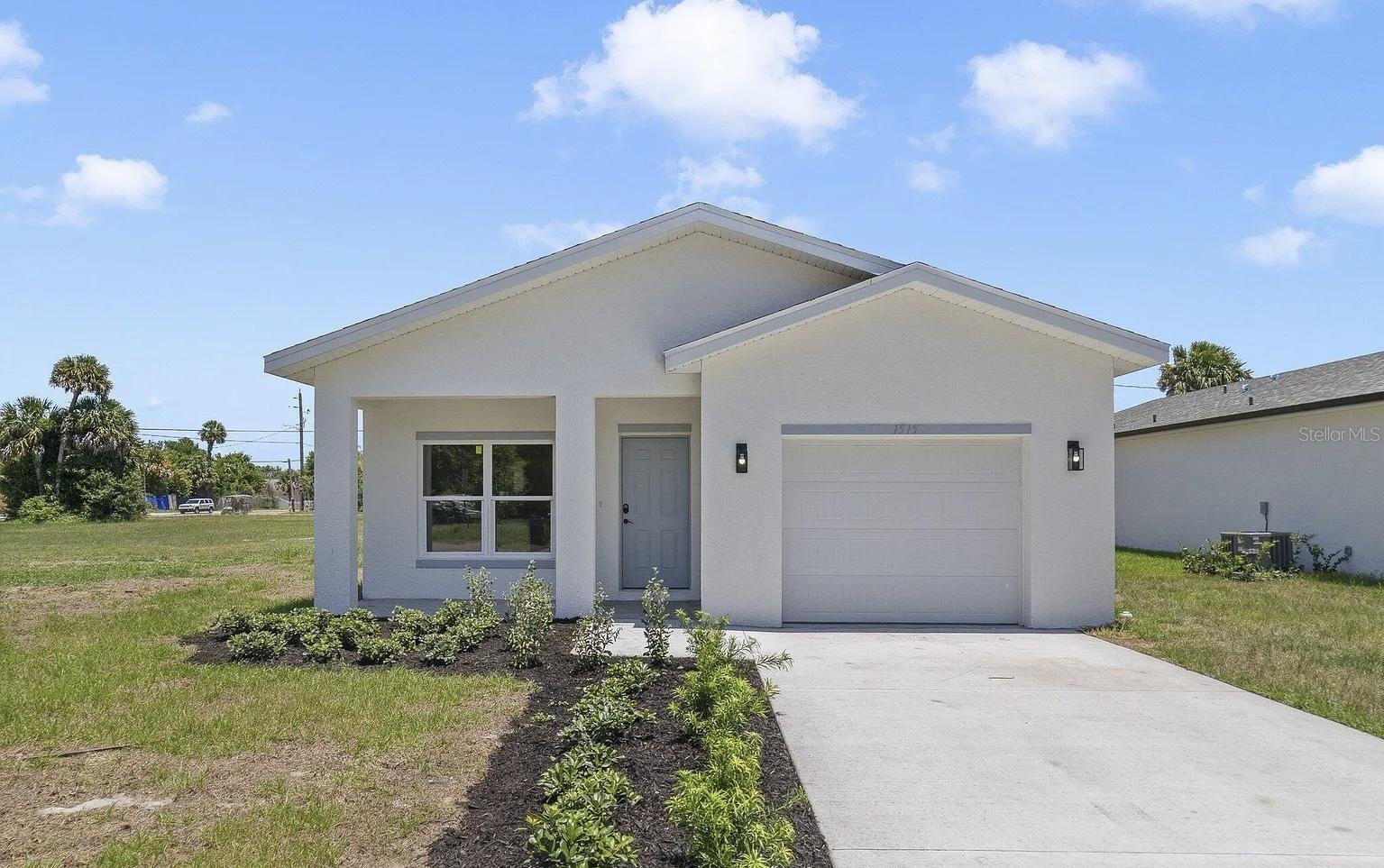 354 Southern Charm Dr Property Photo 1